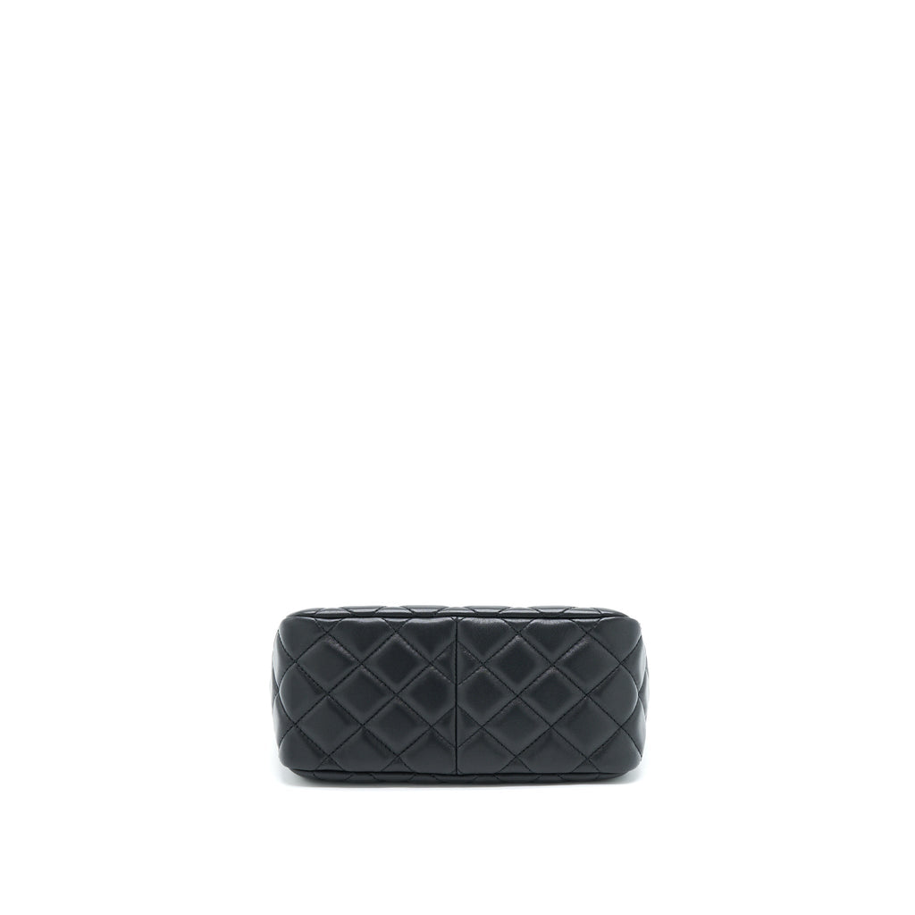 CHANEL 22B PEARL CRUSH HOBO BAG LAMBSKIN BLACK WITH GHW (MICROCHIP)