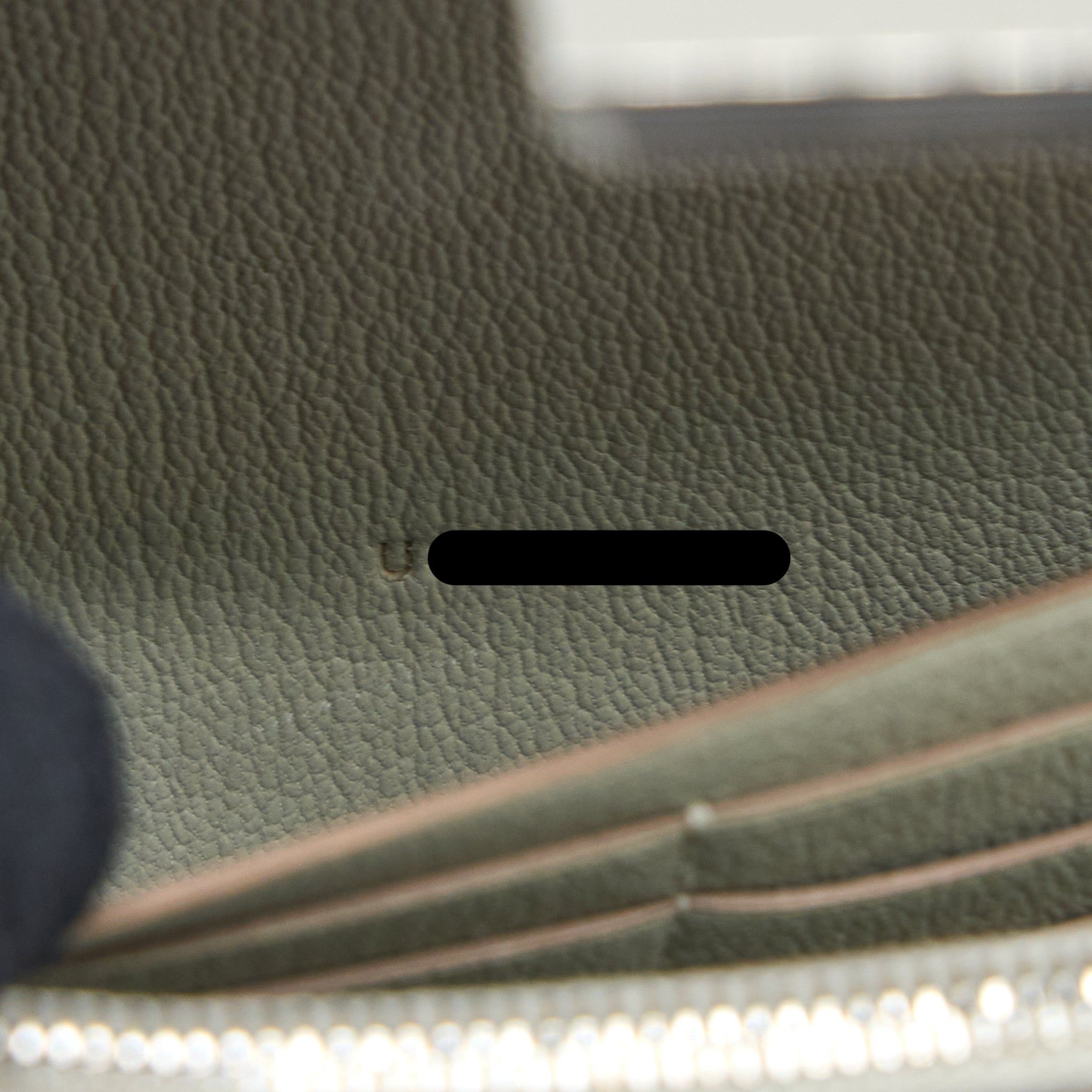 HERMES CONSTANCE TO GO ALLIGATOR MISSISSIPPIENSIS 8L BETON SHW