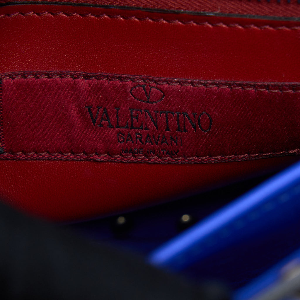 VALENTINO GARAVANI MEDIUM ROCKSTUD SPIKE SHOULDER BAG BLUE