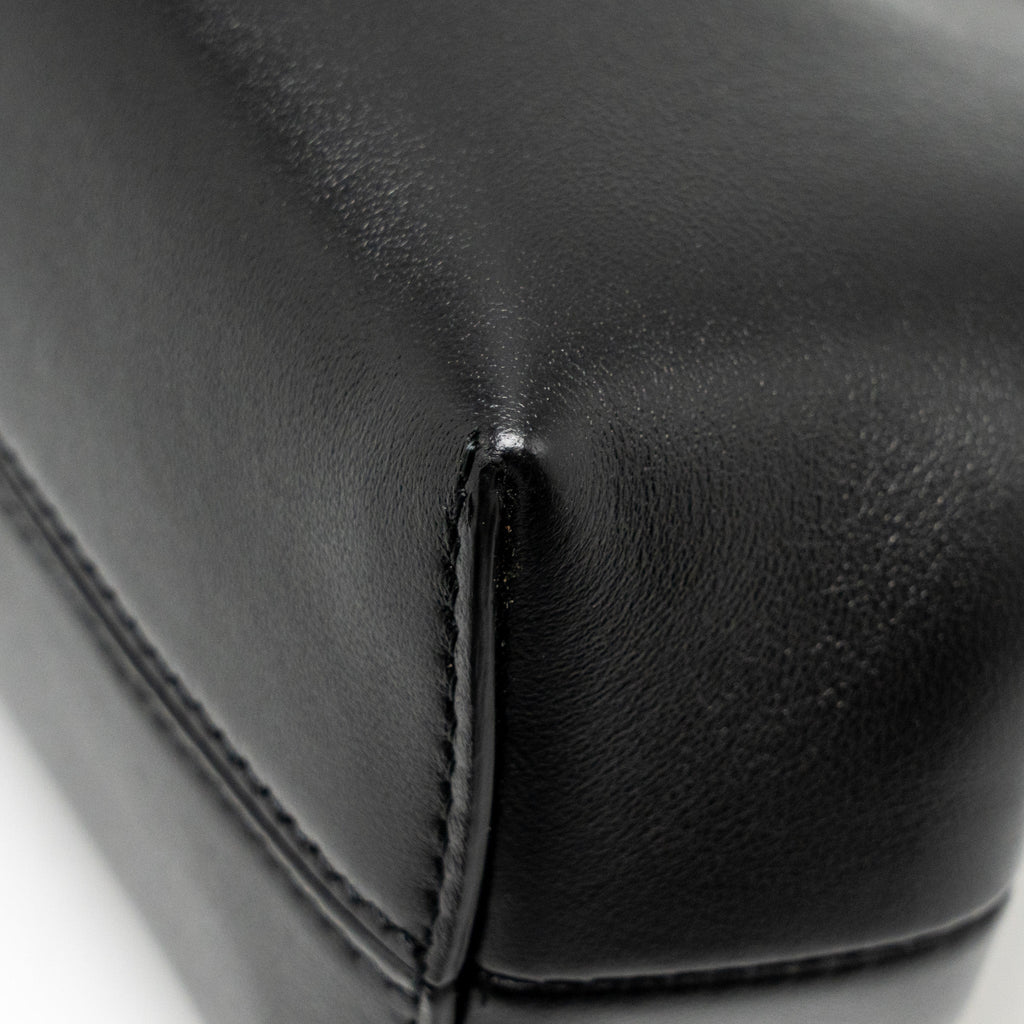 FENDI SMALL FENDI FIRST CLUTCH BAG NAPPA BLACK GHW