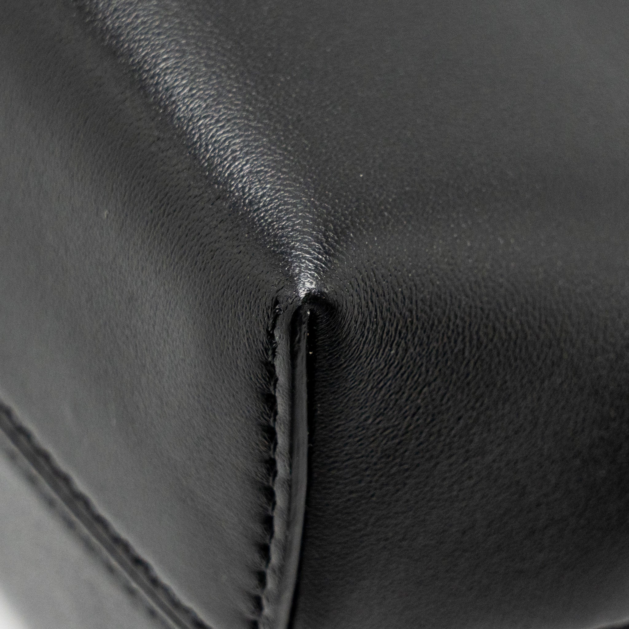 FENDI SMALL FENDI FIRST CLUTCH BAG NAPPA BLACK GHW