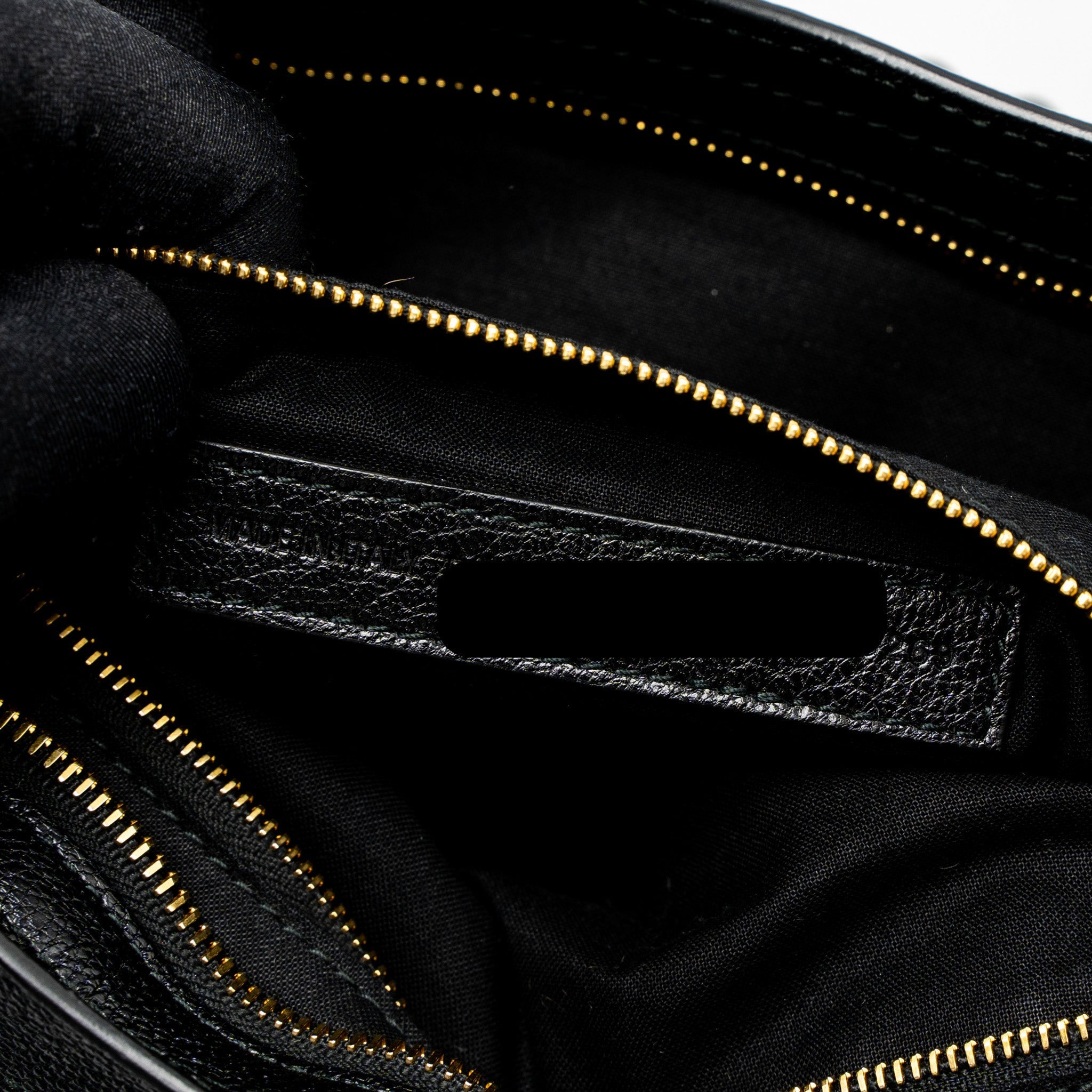BALENCIAGA CLASSIC CITY BAG LEATHER BLACK GHW