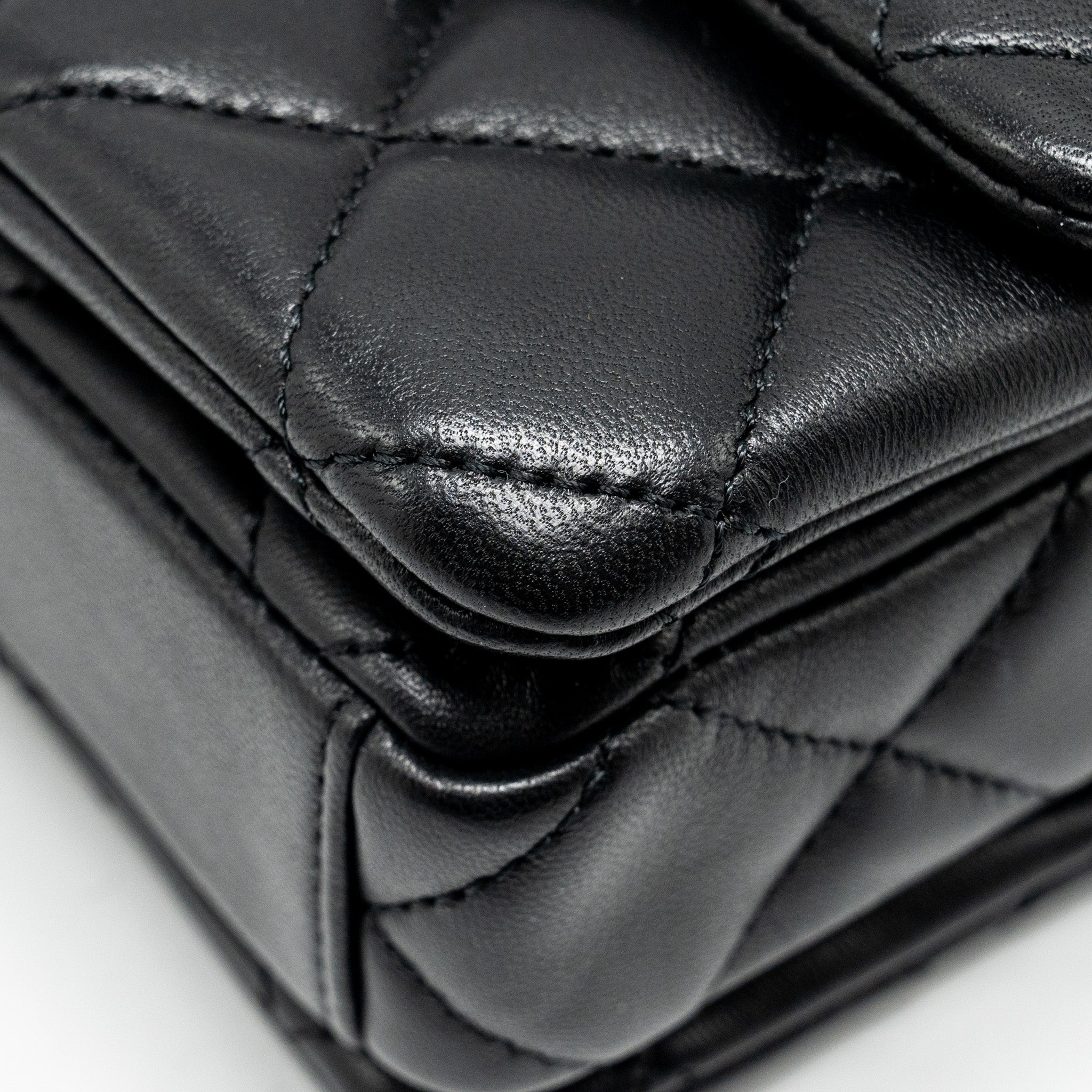 CHANEL 22A BUTTON ON CHAIN FLAP BAG LAMBSKIN BLACK GHW (MICROCHIP)