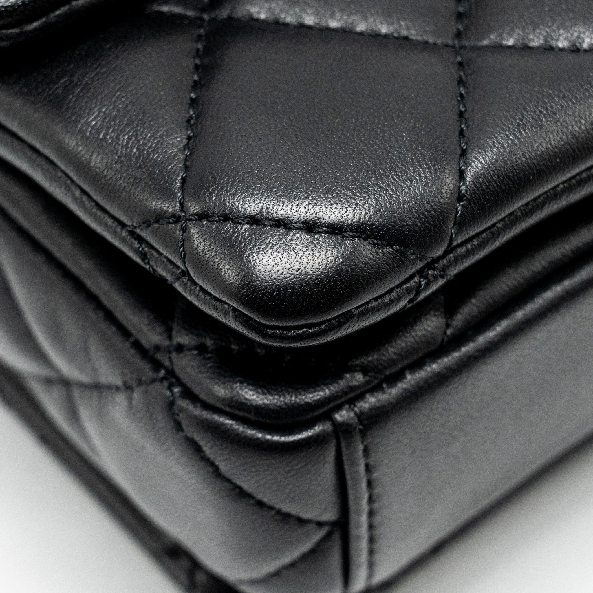 CHANEL 22A BUTTON ON CHAIN FLAP BAG LAMBSKIN BLACK GHW (MICROCHIP)