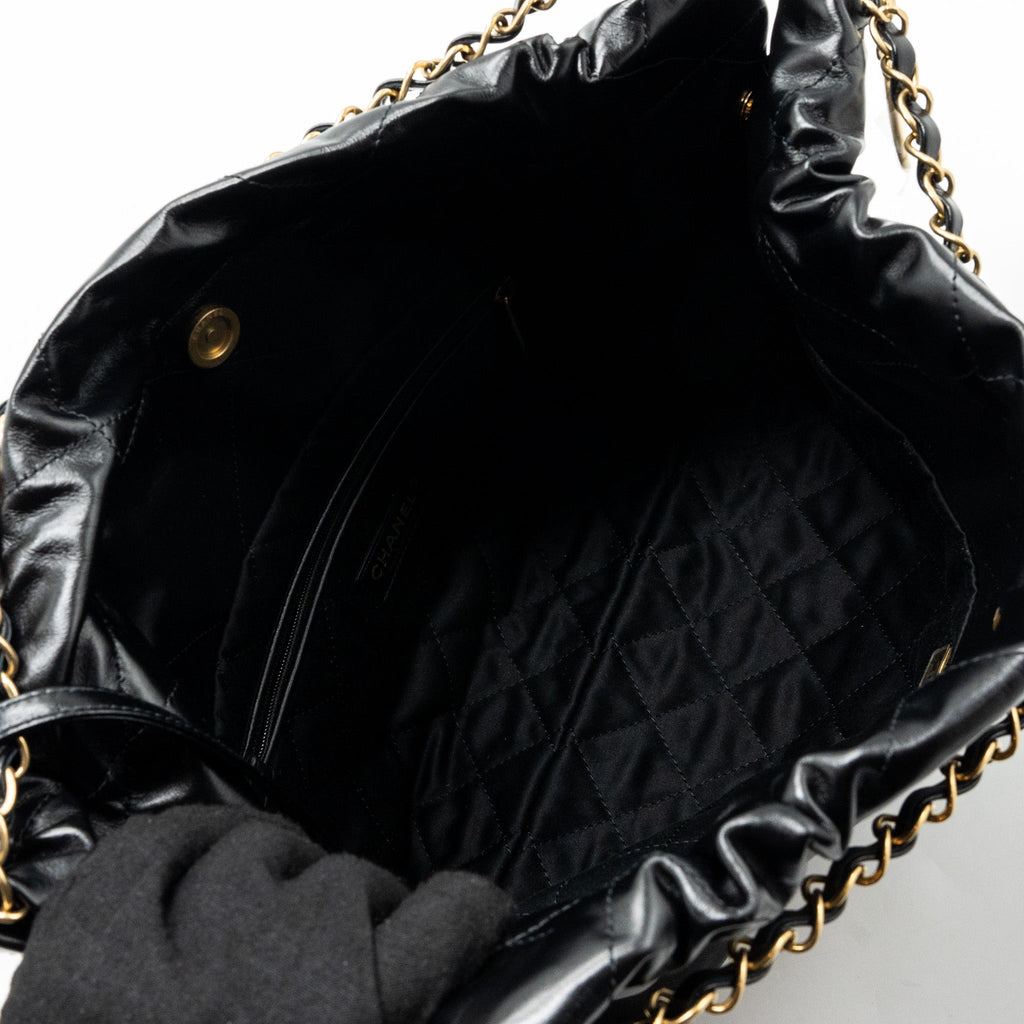 CHANEL 24C 22 BAG CALFSKIN BLACK GHW (MICROCHIP)