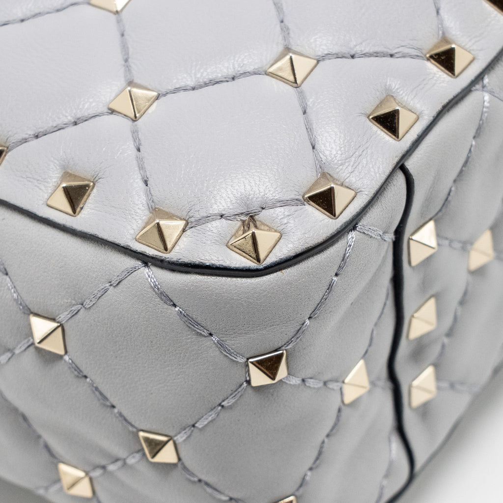 VALENTINO MEDIUM ROCKSTUD SPIKE BAG LAMBSKIN NAPPA LIGHT GREY LGHW