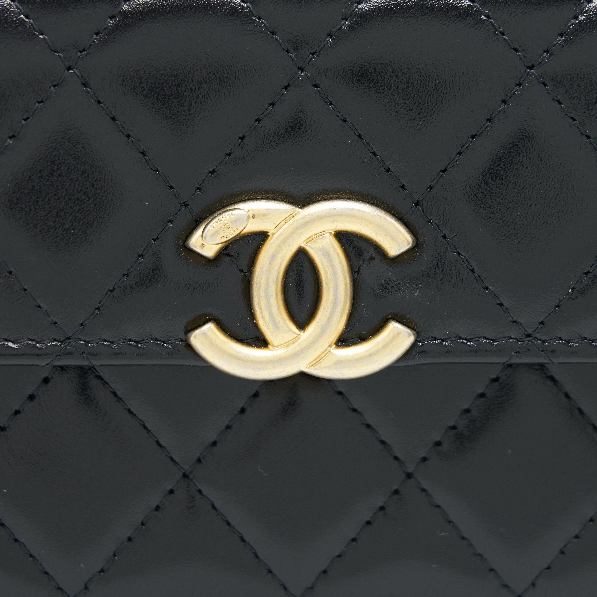 CHANEL 21A FLAP COIN PURSE WITH CHAIN CALFSKIN BLACK GHW