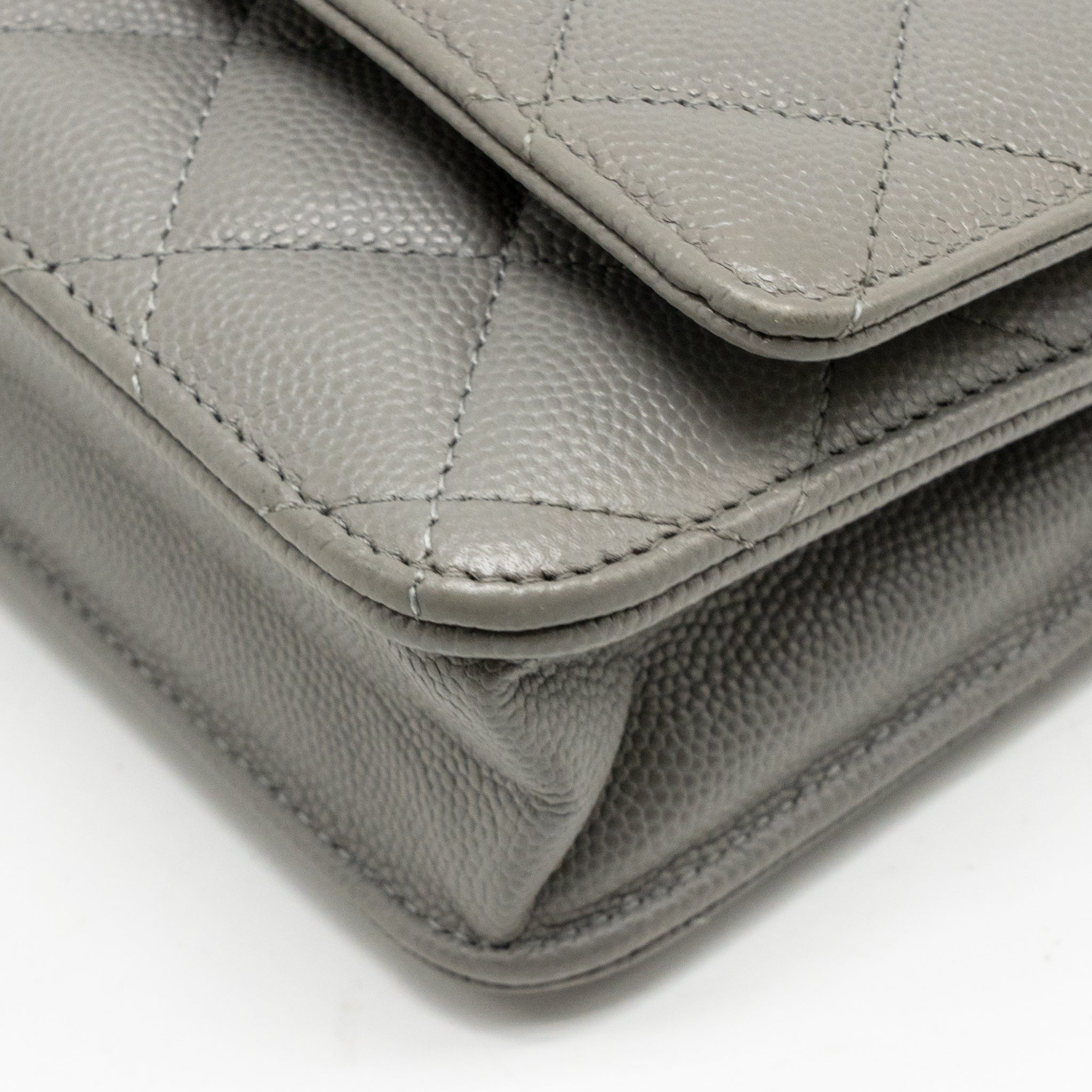 CHANEL CLASSIC WALLET ON CHAIN CAVIAR GREY LGHW (MICROCHIP)