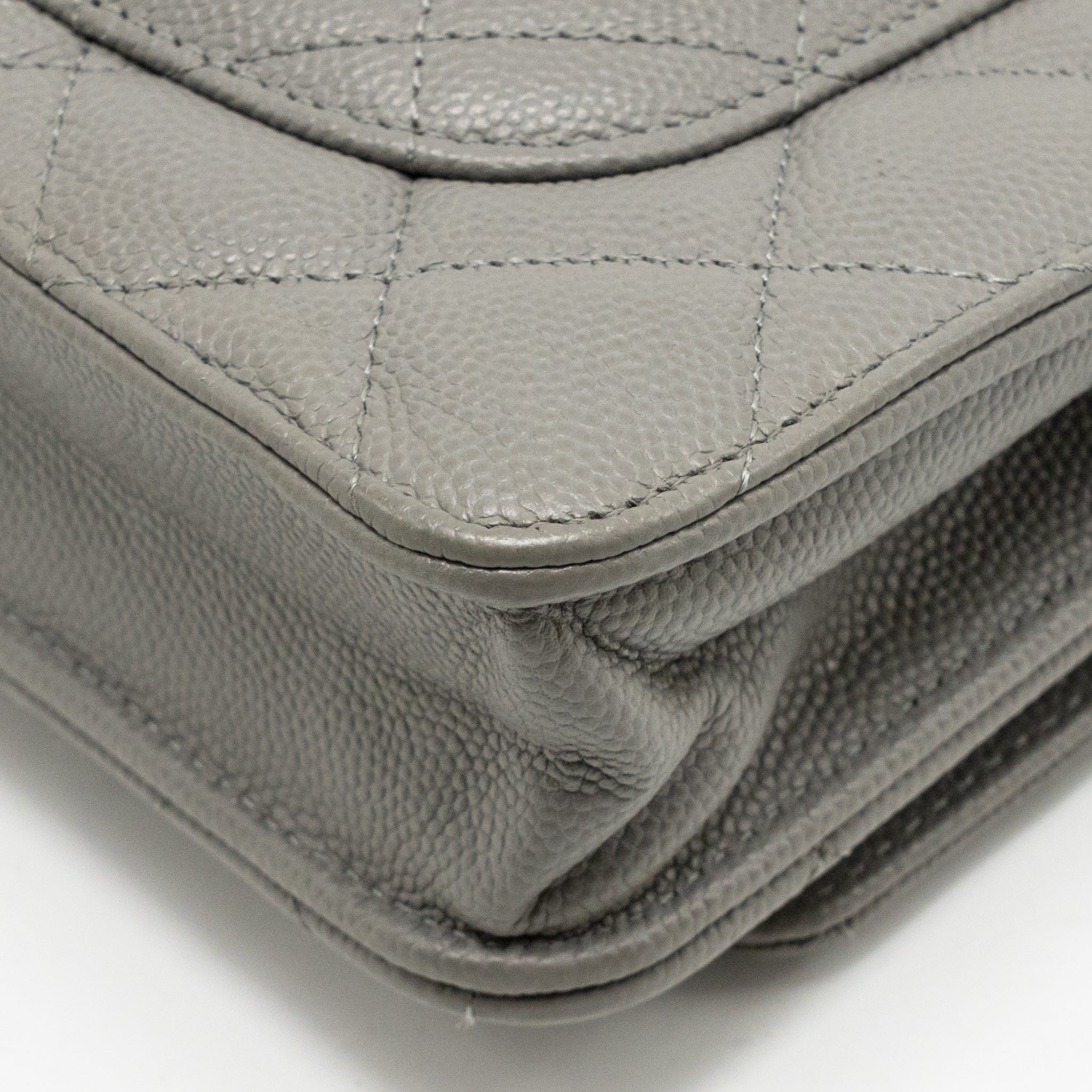 CHANEL CLASSIC WALLET ON CHAIN CAVIAR GREY LGHW (MICROCHIP)