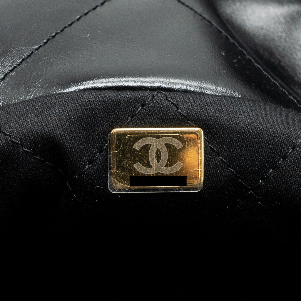 CHANEL 24C 22 BAG CALFSKIN BLACK GHW (MICROCHIP)