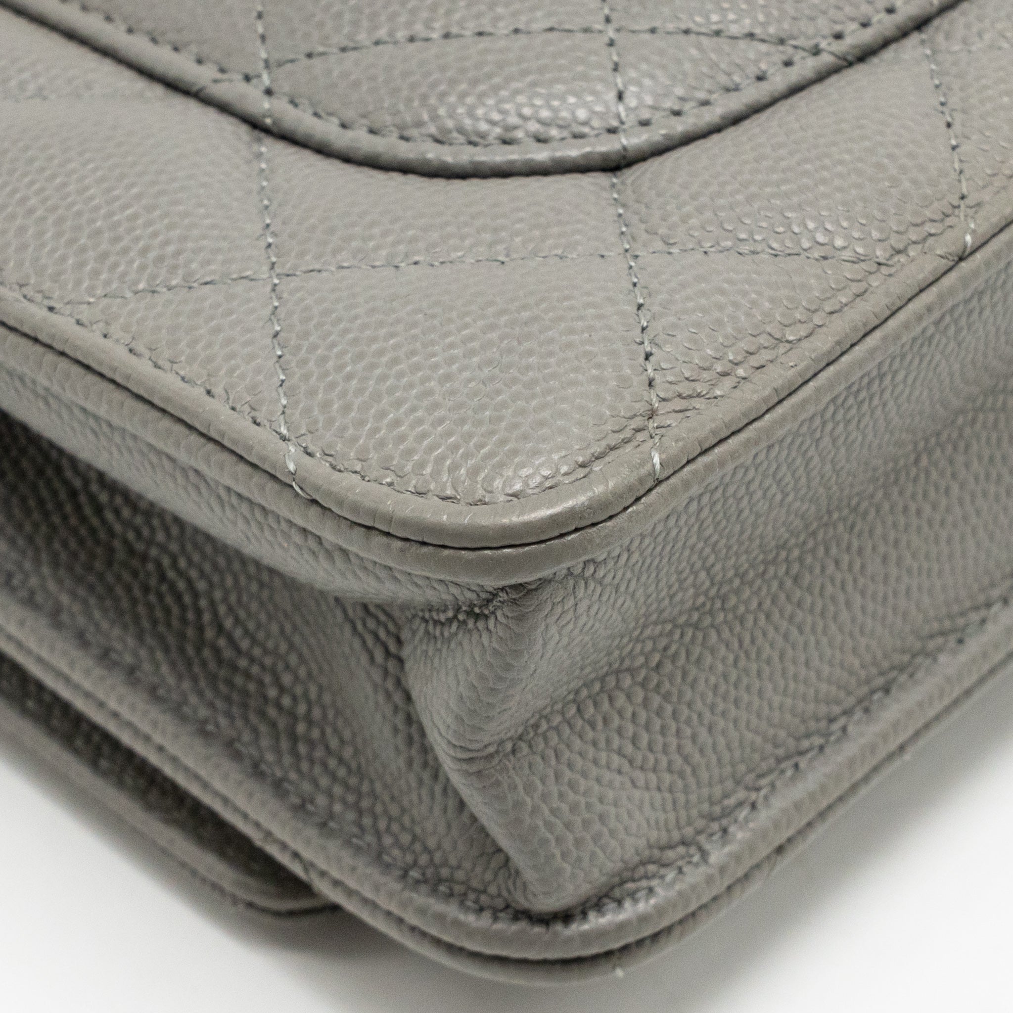 CHANEL CLASSIC WALLET ON CHAIN CAVIAR GREY LGHW (MICROCHIP)