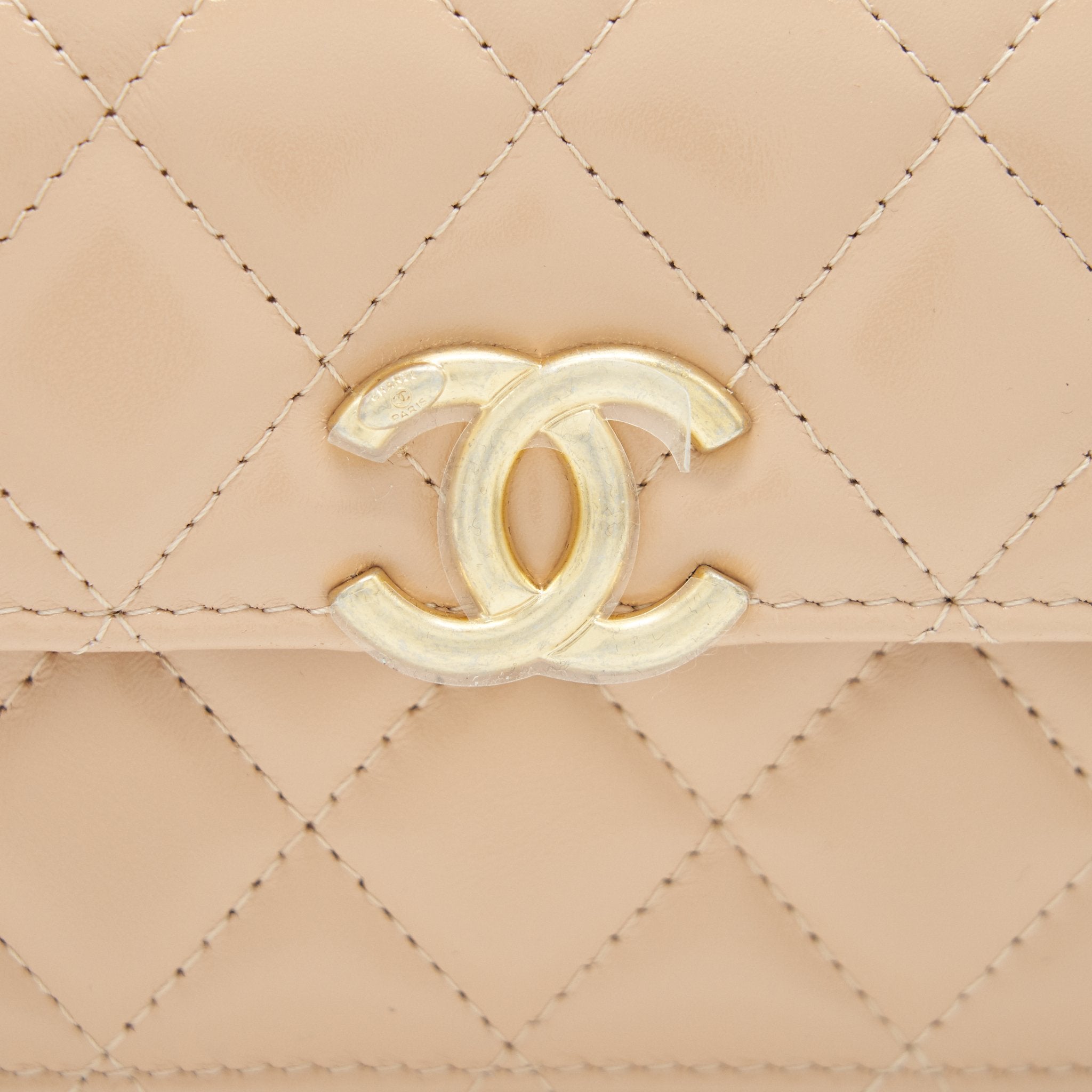 CHANEL 21A FLAP COIN PURSE WITH CHAIN BEIGE GHW CALFSKIN