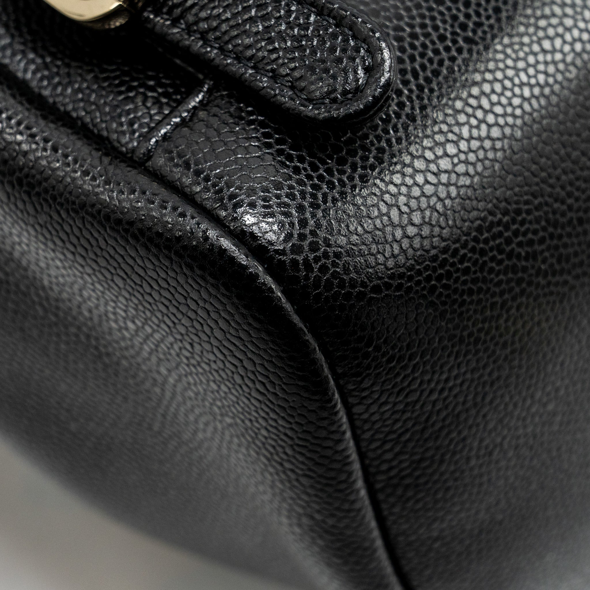 CHANEL AFFINITY BACKPACK CAVIAR BLACK LGHW (MICROCHIP)