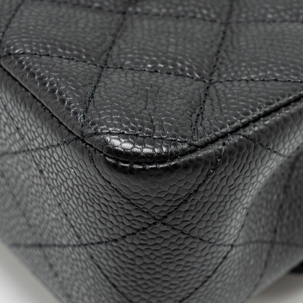 CHANEL MEDIUM CLASSIC DOUBLE FLAP BAG CAVIAR BLACK SHW (MICROCHIP)