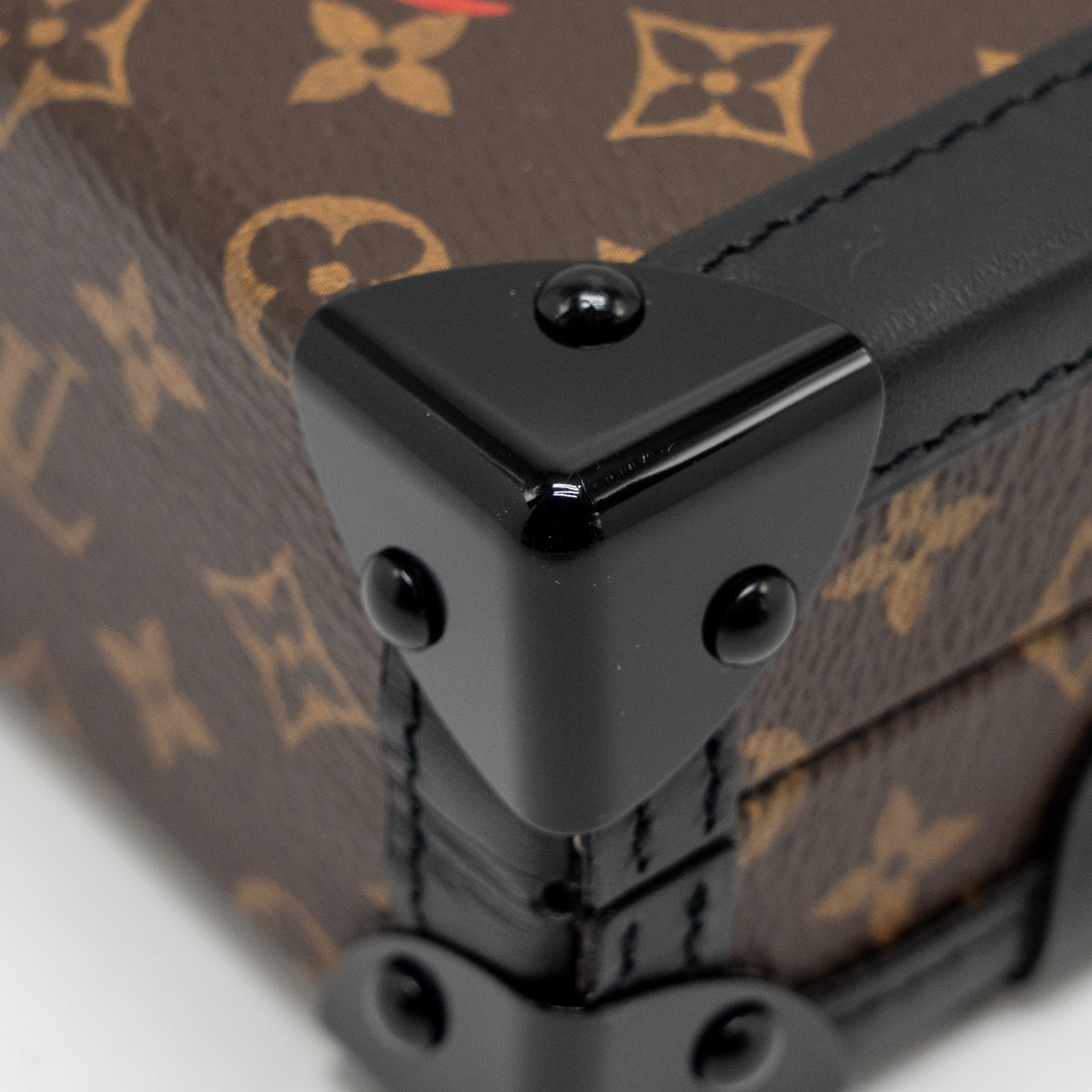 LOUIS VUITTON PETITE MALLE MONOGRAM CANVAS GHW