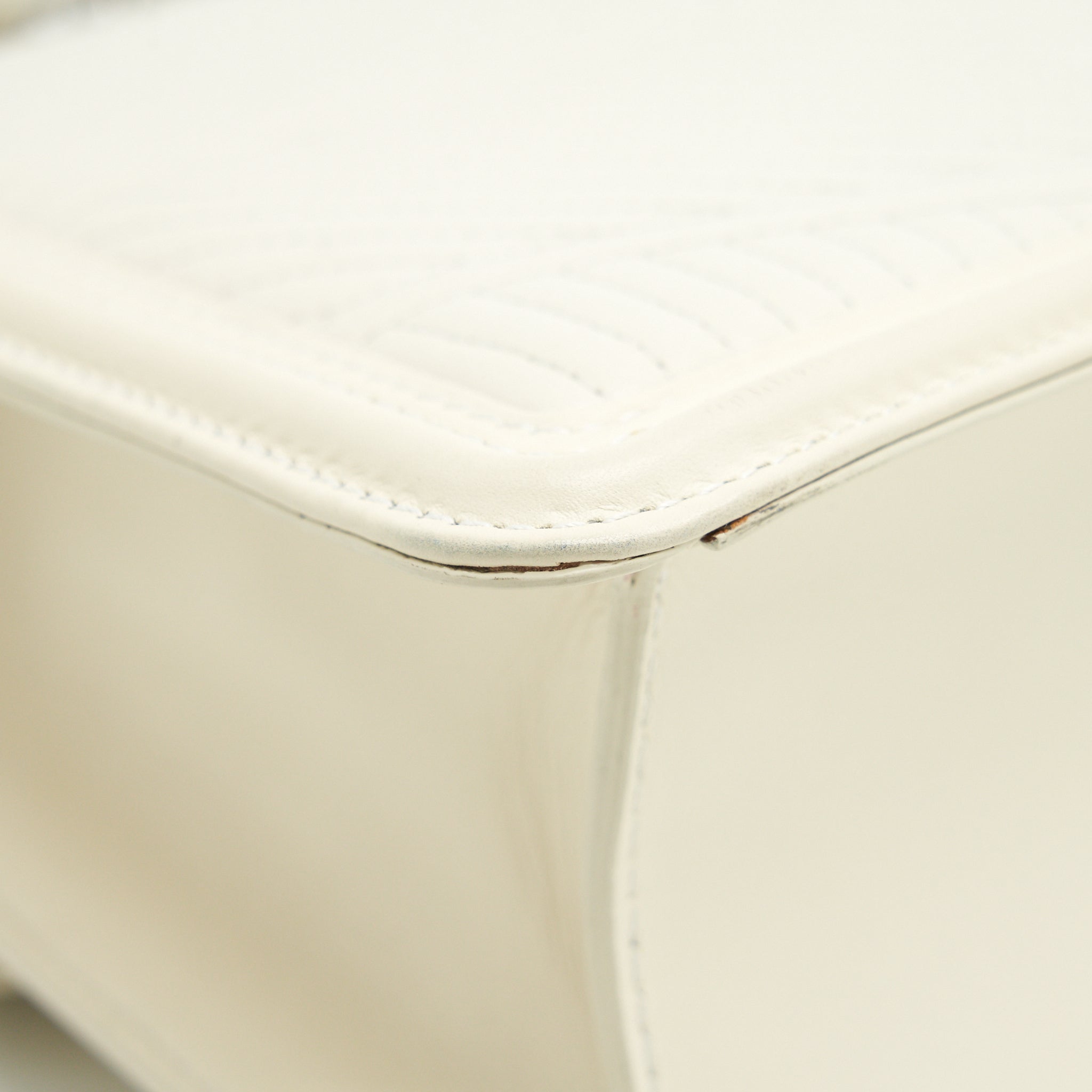BVLGARI SERPENTI DIAMOND BLAST SHOULDER BAG IN WHITE SHW