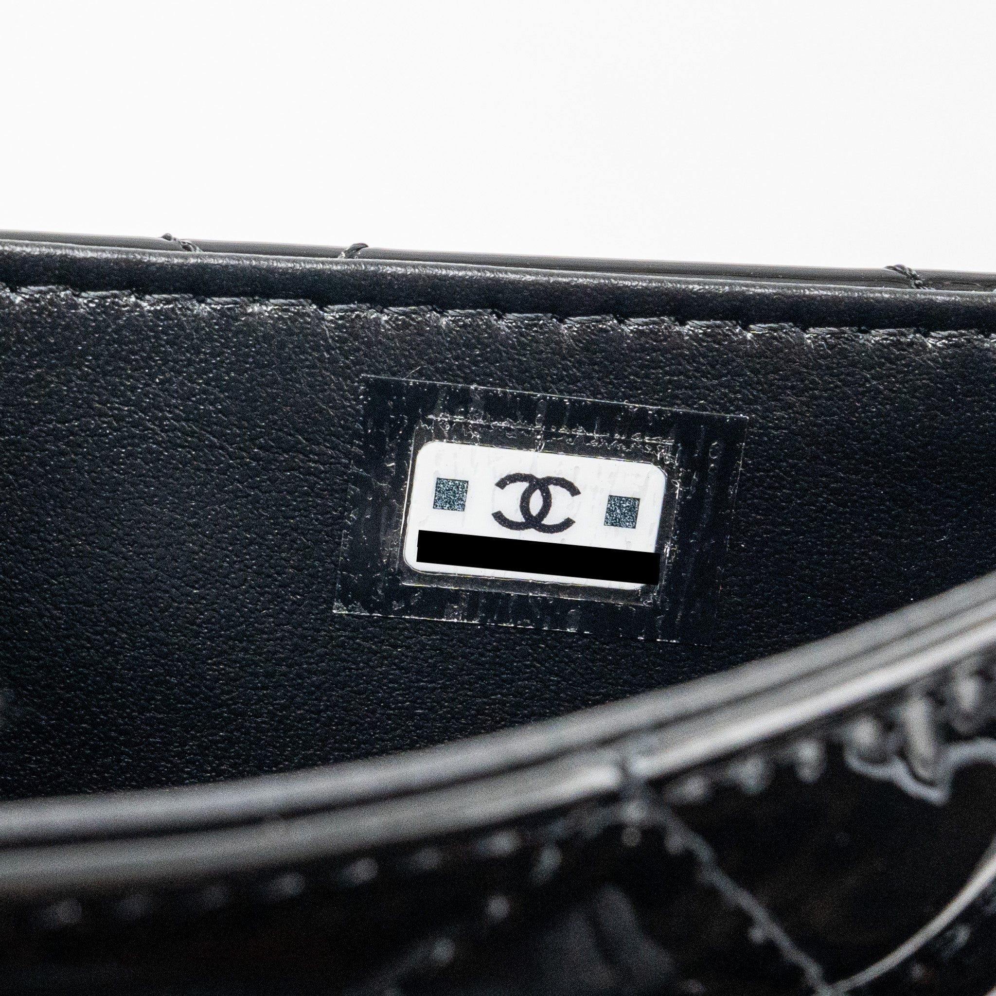 CHANEL 23K HOOP BAG PATENT LEATHER BLACK GHW (MICROCHIP)