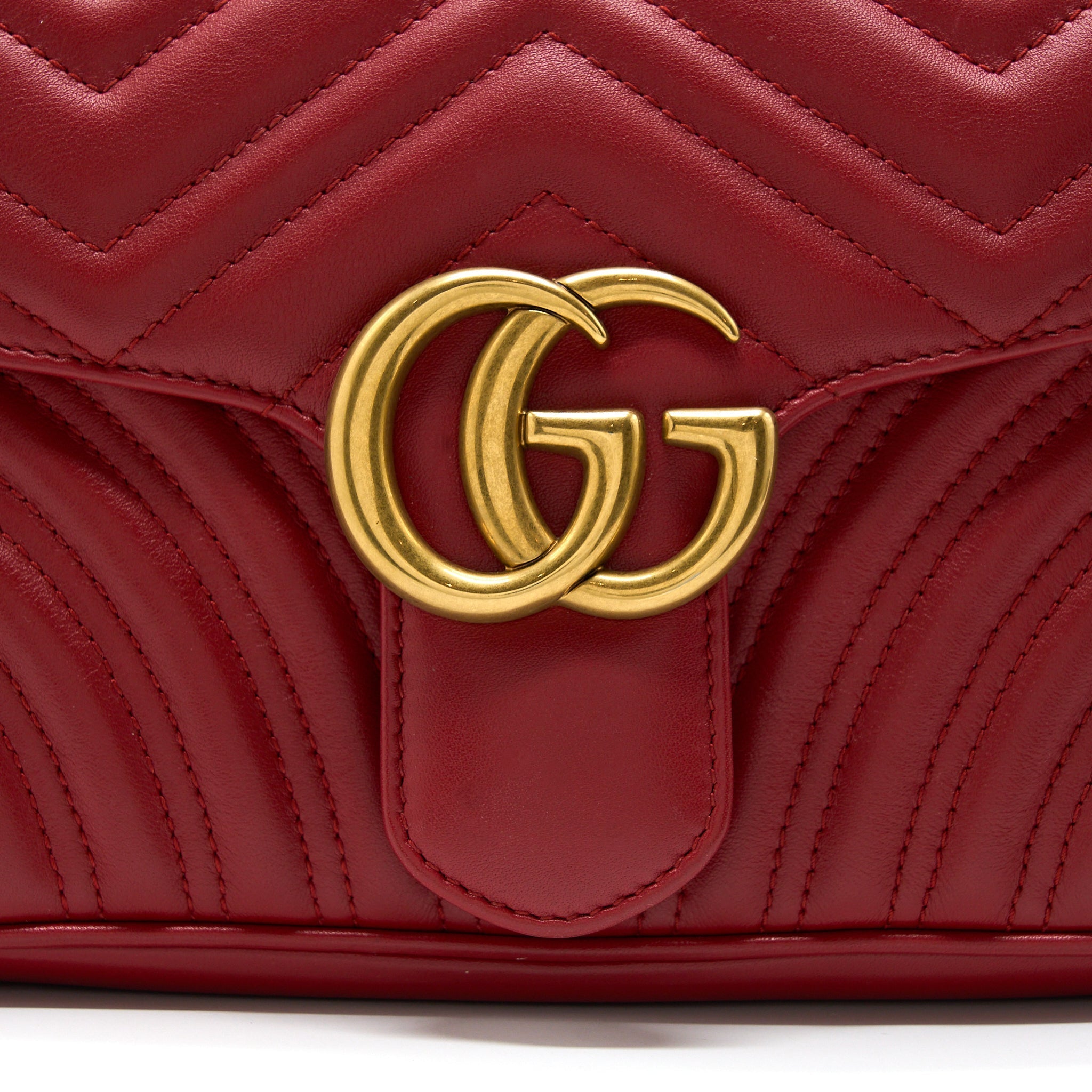 GUCCI SMALL GG MARMONT BAG RED GHW
