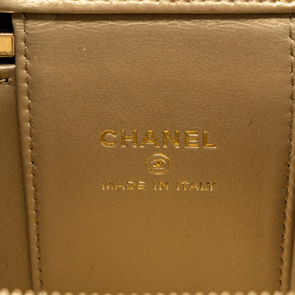 CHANEL PEARL CRUSH MINI VANITY CASE LAMBSKIN BLACK GHW (MICROCHIP)