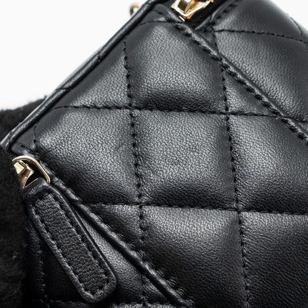 CHANEL PEARL CRUSH MINI VANITY CASE LAMBSKIN BLACK GHW (MICROCHIP)