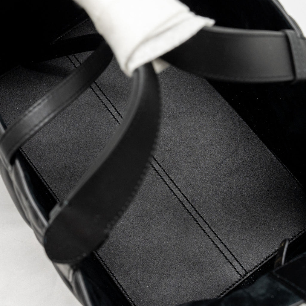 DIOR MEDIUM DIOR TOUJOURS BAG MACROCANNAGE CALFSKIN BLACK LGHW