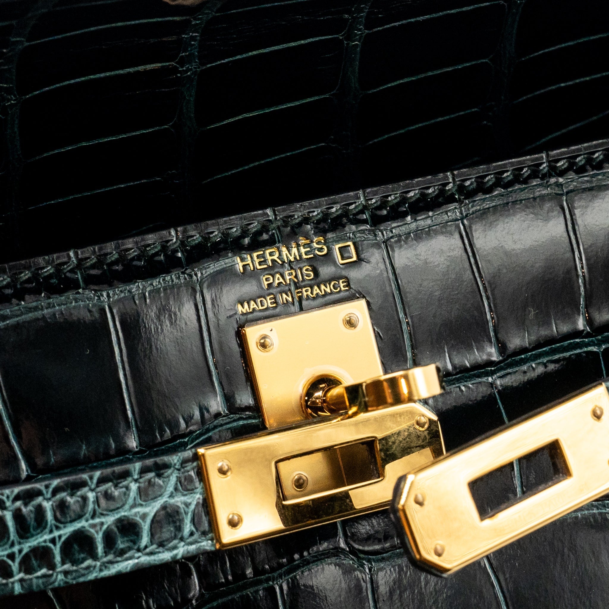 HERMES KELLY 25 SHINY ALLIGATOR MISSISSIPPIENSIS VERT CYPRES GHW