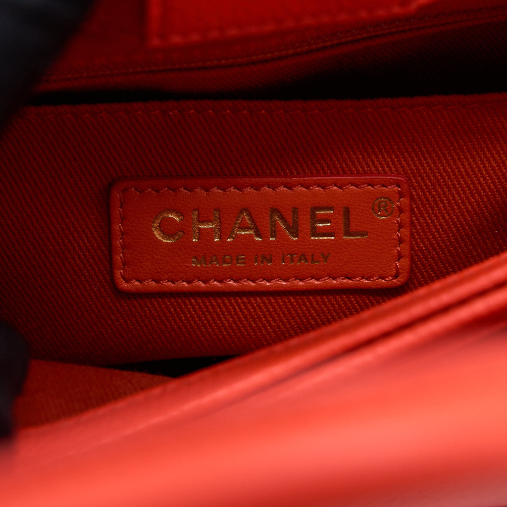 CHANEL NEO EXECUTIVE MINI TOTE CALFSKIN RED GHW