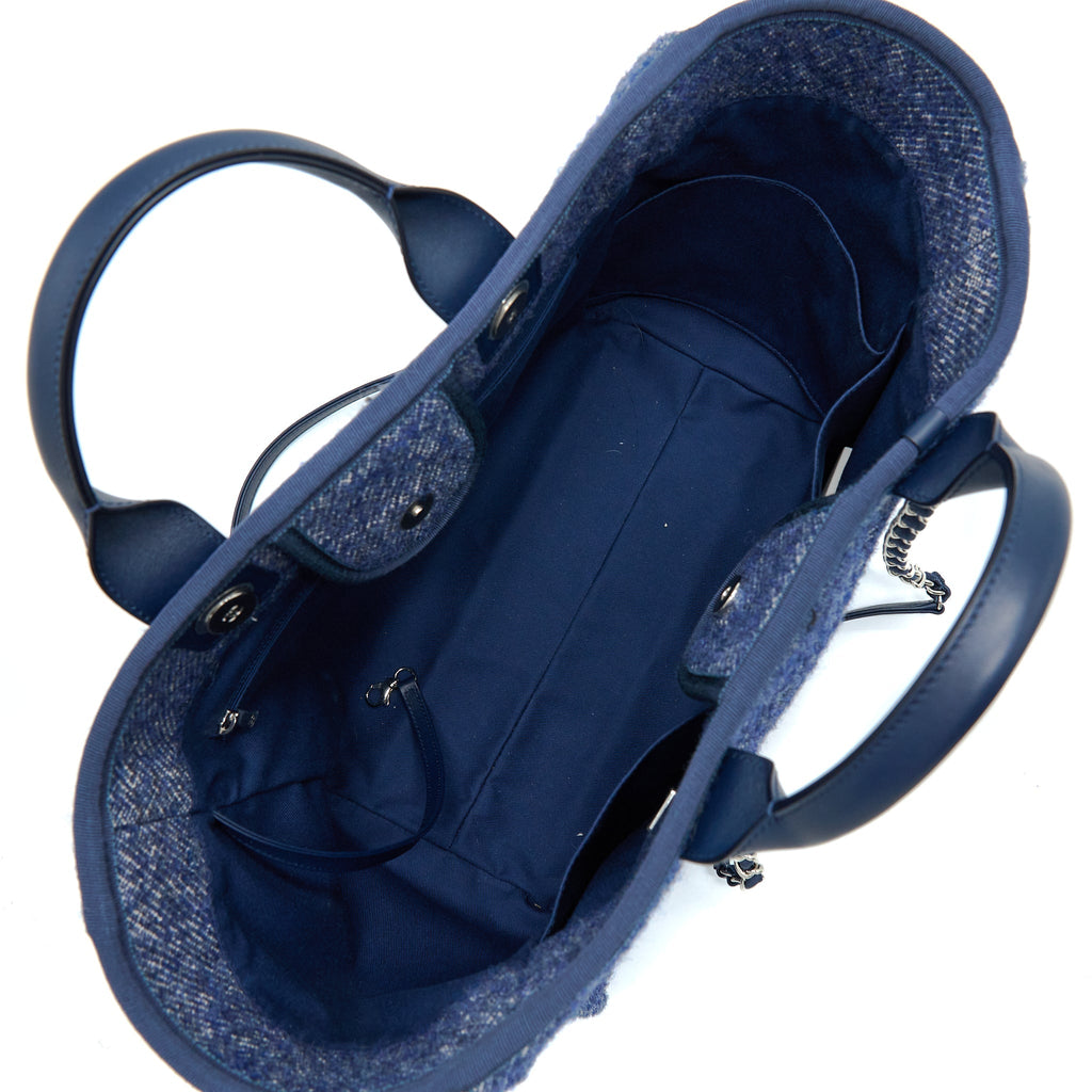 CHANEL DEAUVILLE TOTE BAG NAVY SHW(MICROCHIP)
