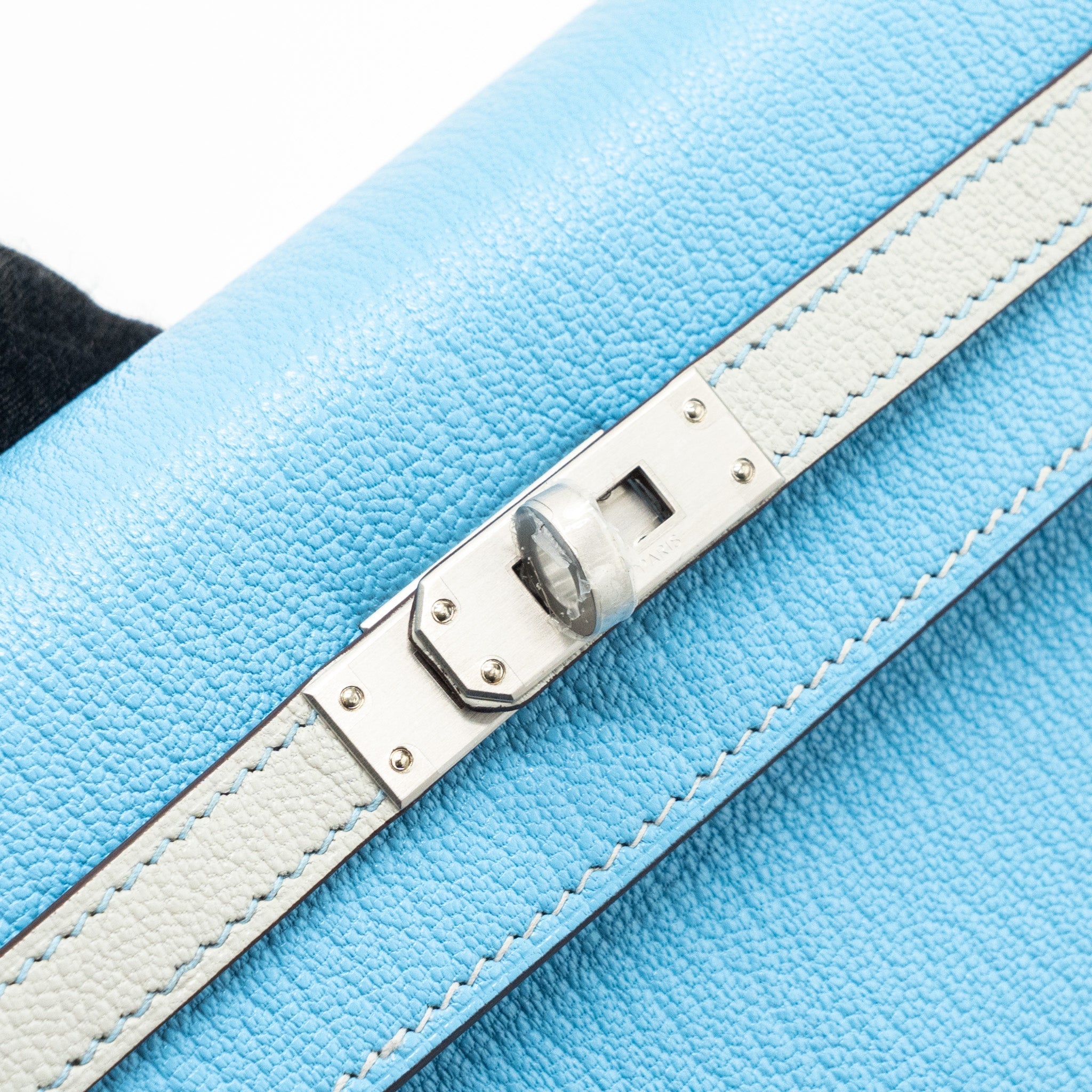 HERMES KELLY 25 SPECIAL ORDER CHÈVRE MYSORE BLUE CELESTE / GRIS PERLE BRUSHED SHW