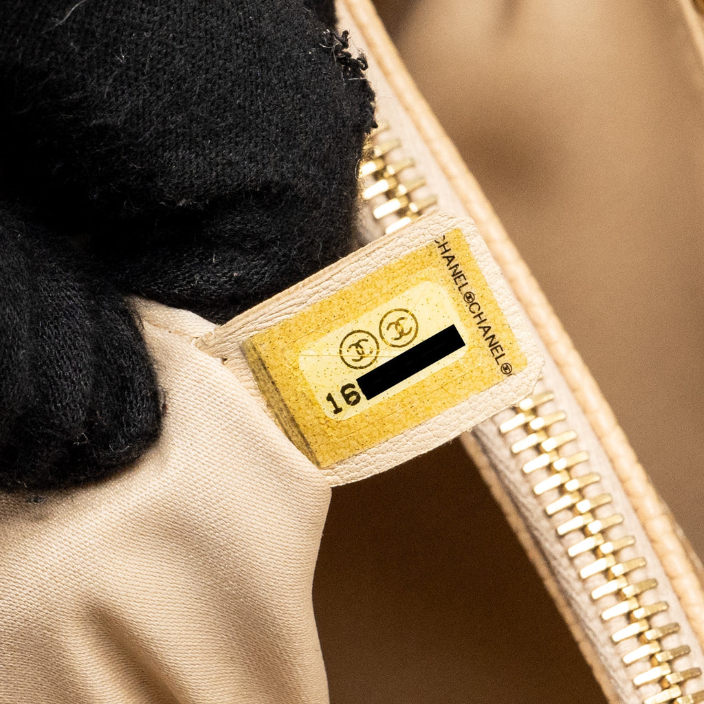 CHANEL GRAND SHOPPING TOTE CAVIAR BEIGE GHW