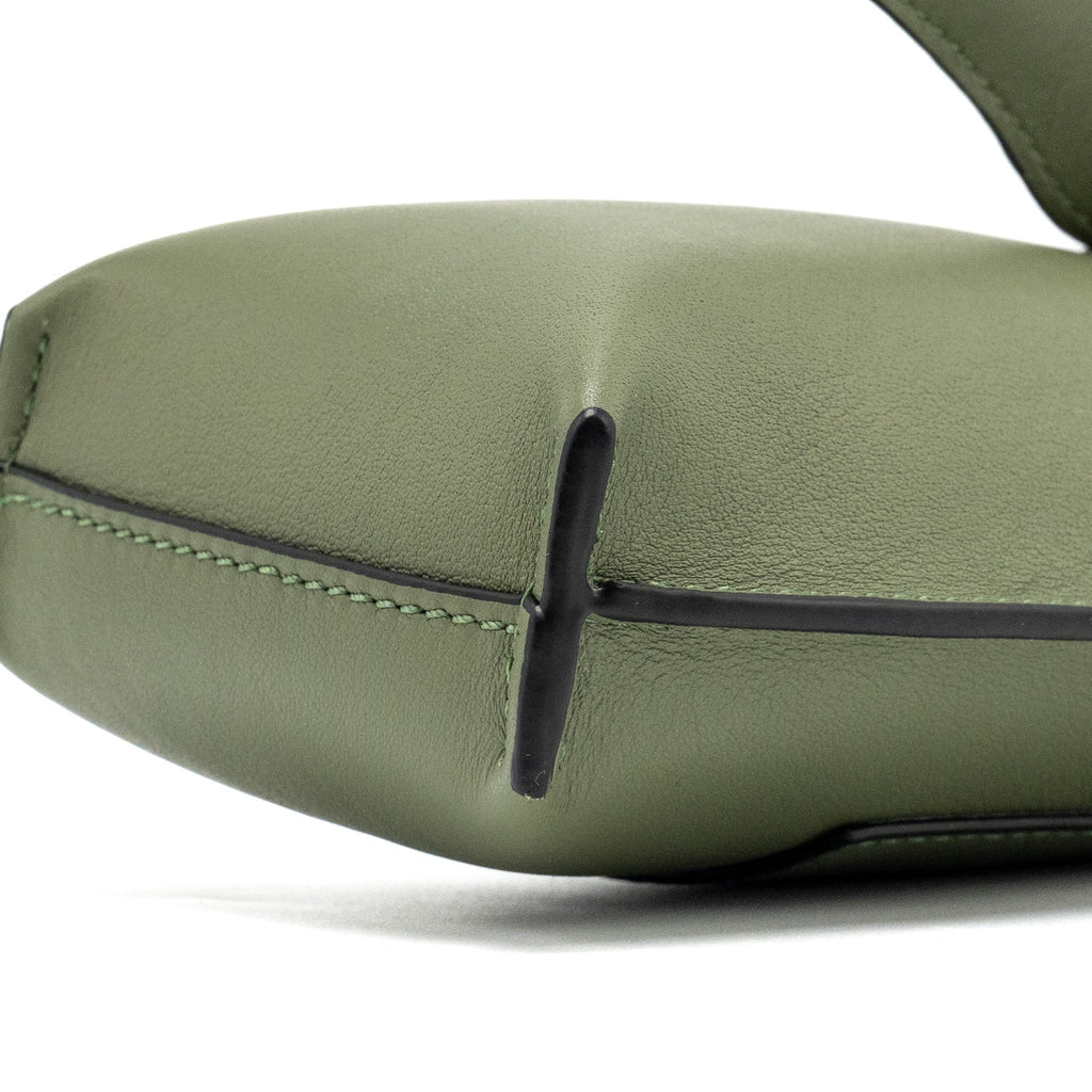 LOEWE ELEPHANT POCKET CALFSKIN AVOCADO GREEN