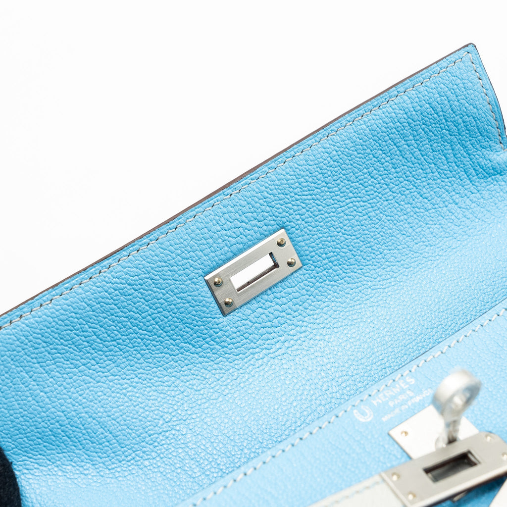 HERMES KELLY 25 SPECIAL ORDER CHÈVRE MYSORE BLUE CELESTE / GRIS PERLE BRUSHED SHW