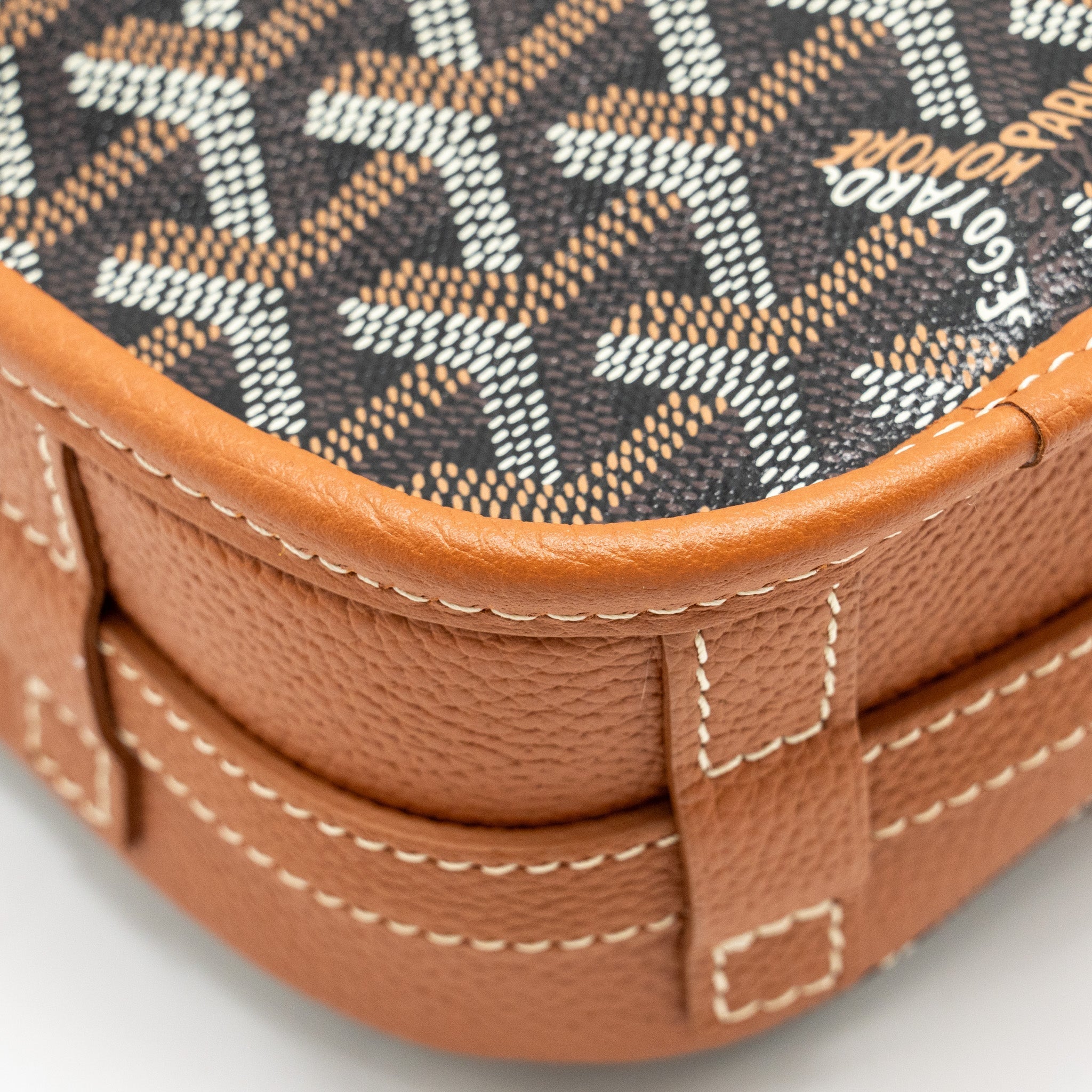 GOYARD BELVEDERE PM MESSENGER BAG GOYARDLINE CANVAS/CALFSKIN BLACK/TAN SHW