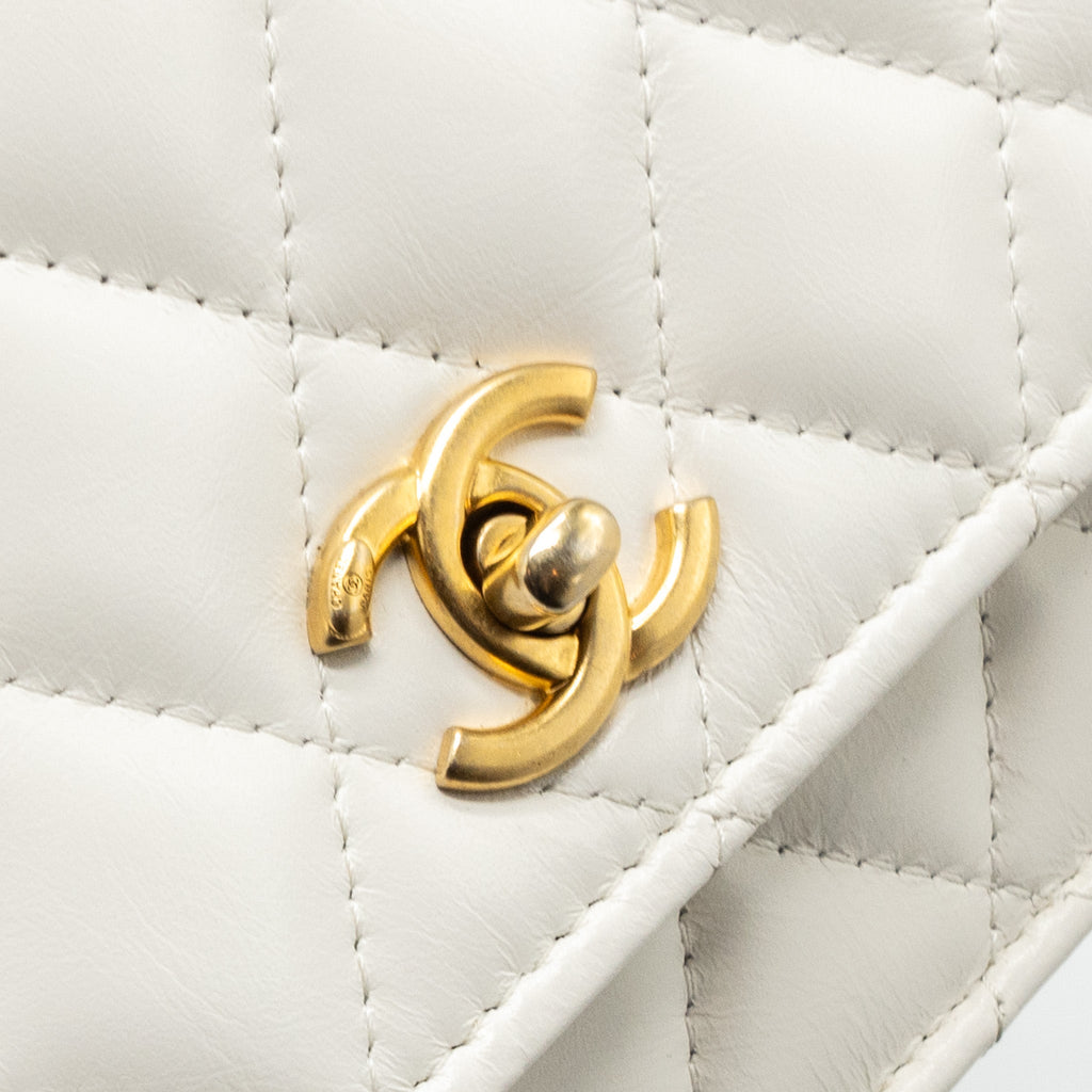 CHANEL 23P LETTER TOP HANDLE WALLET ON CHAIN CALFSKIN WHITE GHW(MICROCHIP)