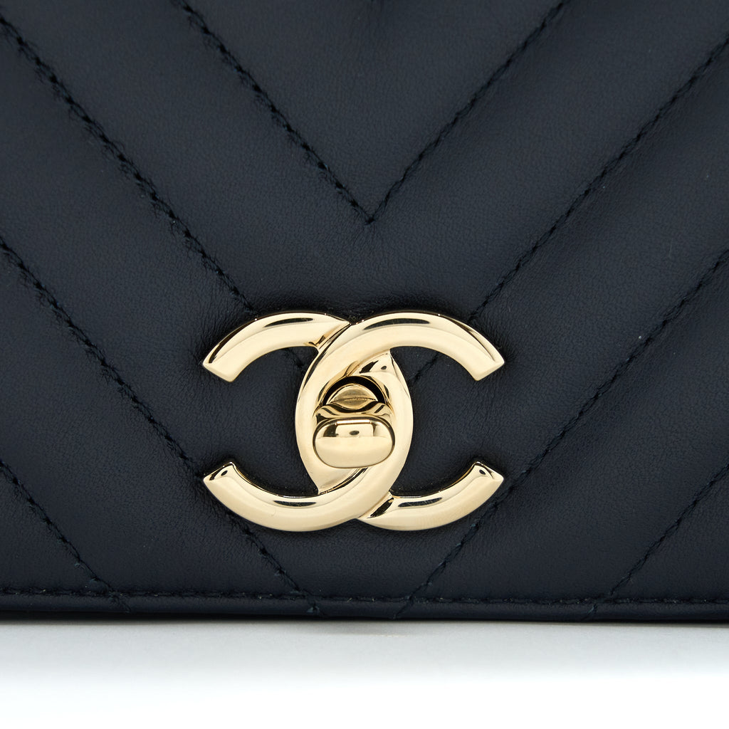 CHANEL SEASONAL CHEVRON FLAP BAG LAMBSKIN DARK GREY LGHW