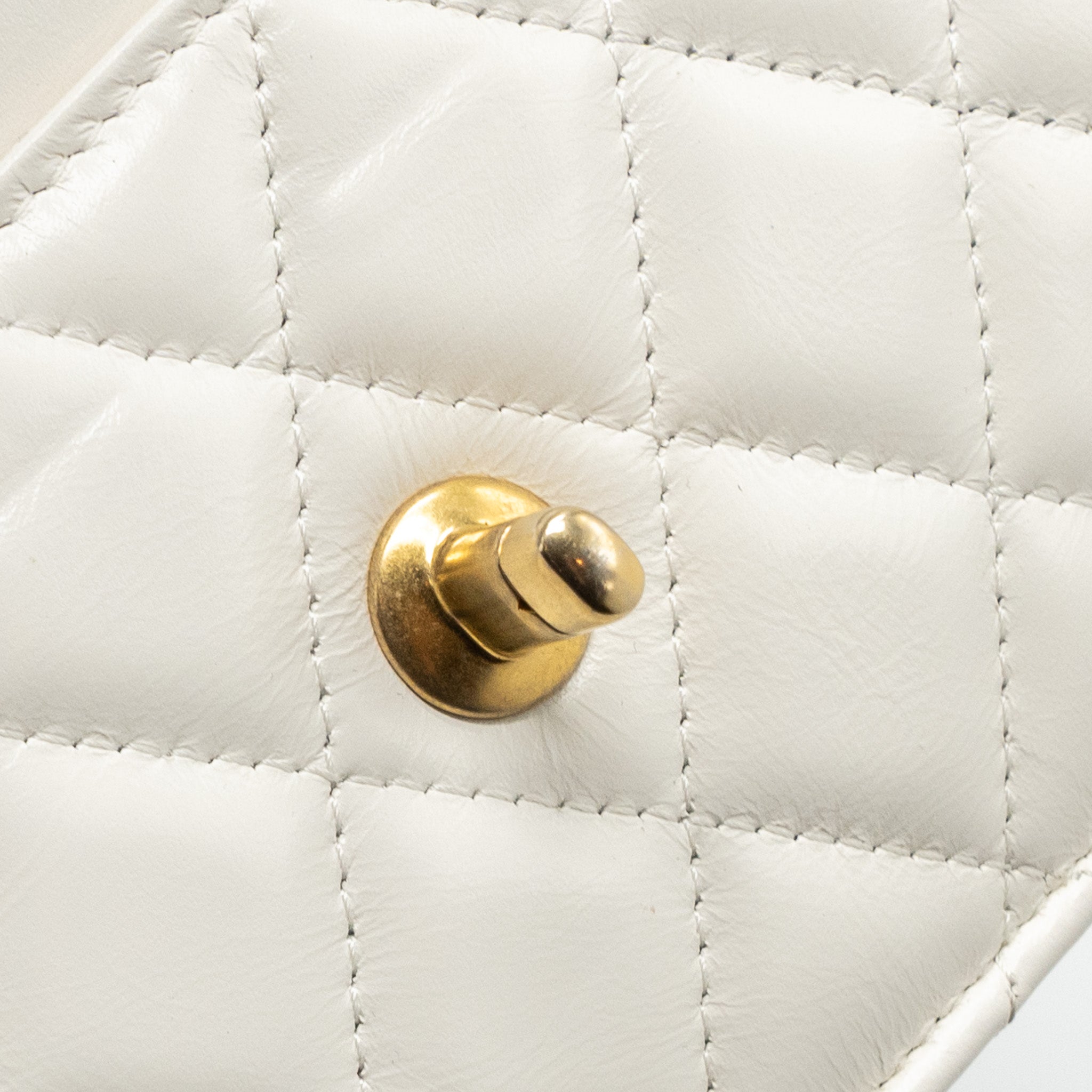 CHANEL 23P LETTER TOP HANDLE WALLET ON CHAIN CALFSKIN WHITE GHW(MICROCHIP)