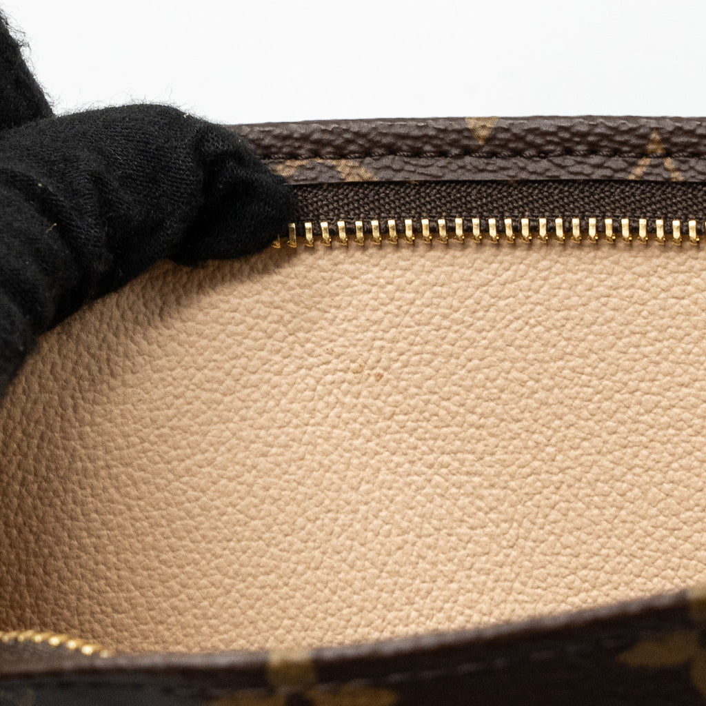 LOUIS VUITTON TOILETRY POCHETTE MONOGRAM CANVAS GHW