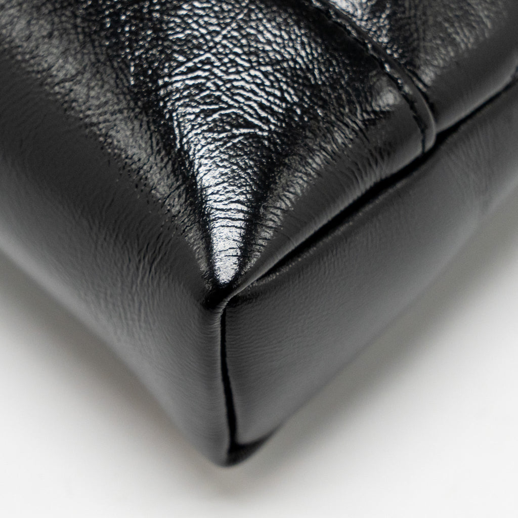 CHANEL MINI 31 CLUTCH WITH CHAIN SHINY CALFSKIN BLACK LGHW (MICROCHIP)