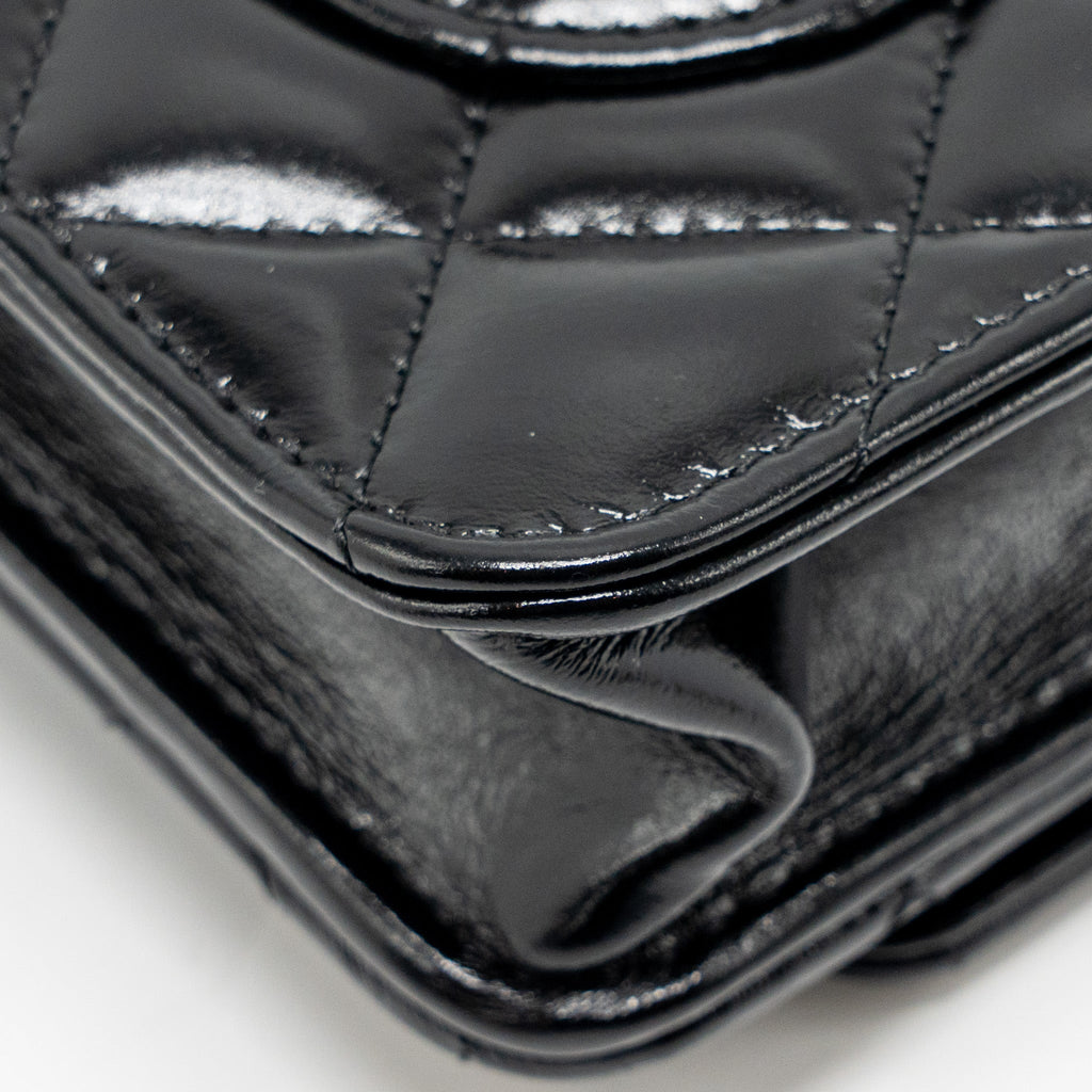 CHANEL 24A DETAILED CHAIN WALLET ON CHAIN SHINY CALFSKIN BLACK GHW (MICROCHIP）