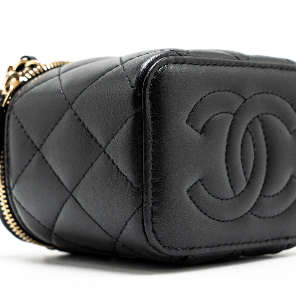 CHANEL TOP HANDLE MINI VANITY WITH CHAIN LAMBSKIN BLACK LGHW (MICROCHIP)