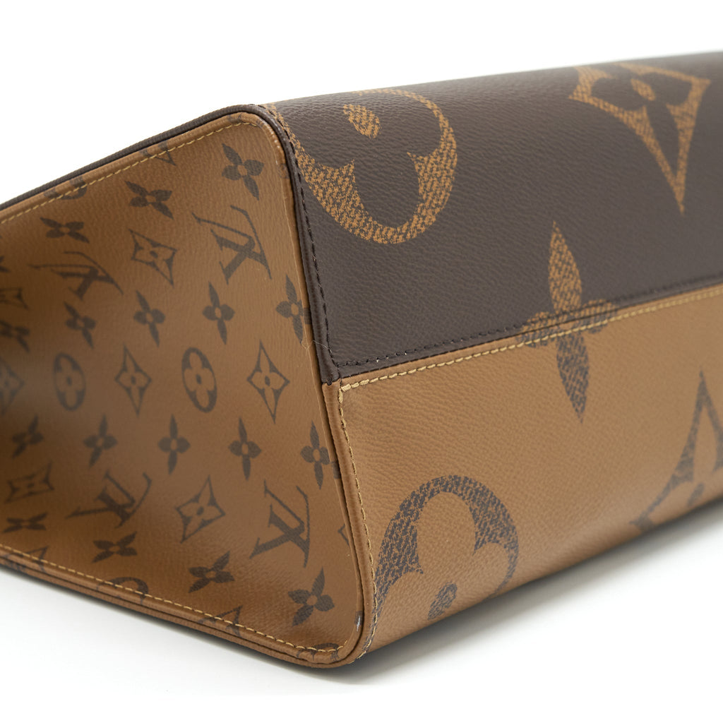 LOUIS VUITTON ON THE GO MM MONOGRAM CANVAS