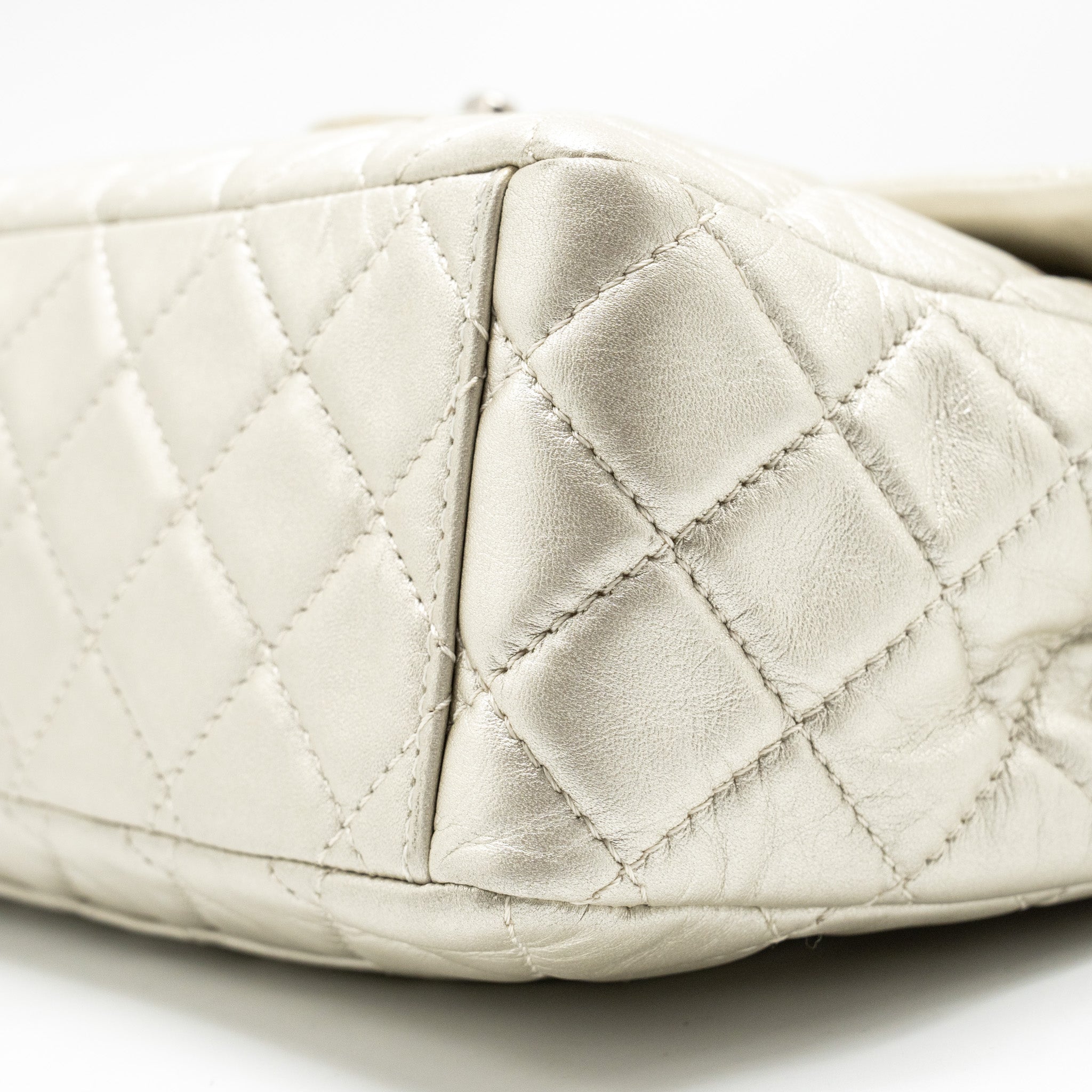 CHANEL CLASSIC QUILTED FLAP BAG LAMBSKIN METALLIC PALE GOLD SHW