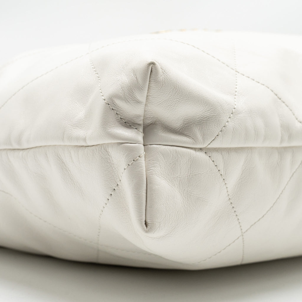 CHANEL MEDIUM 22BAG CALFSKIN WHITE GHW (MICROCHIP)