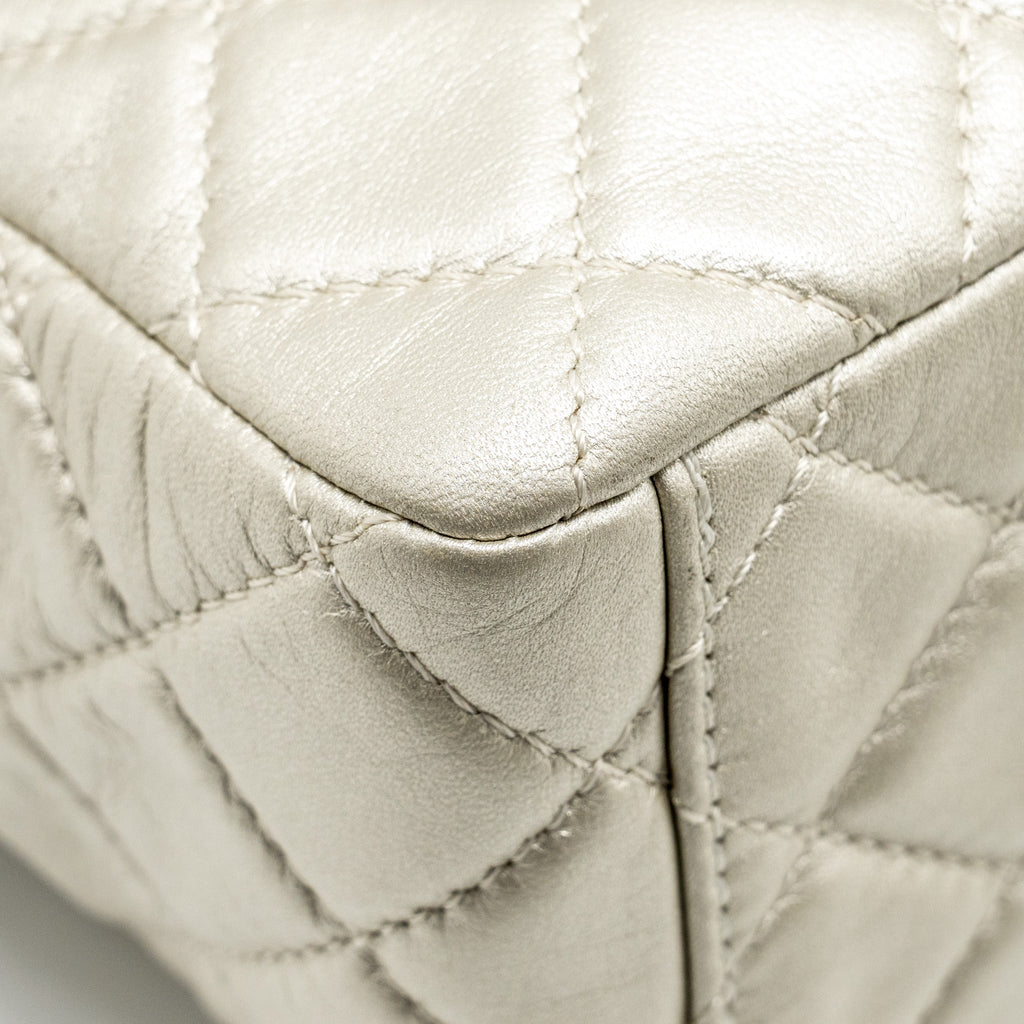 CHANEL CLASSIC QUILTED FLAP BAG LAMBSKIN METALLIC PALE GOLD SHW