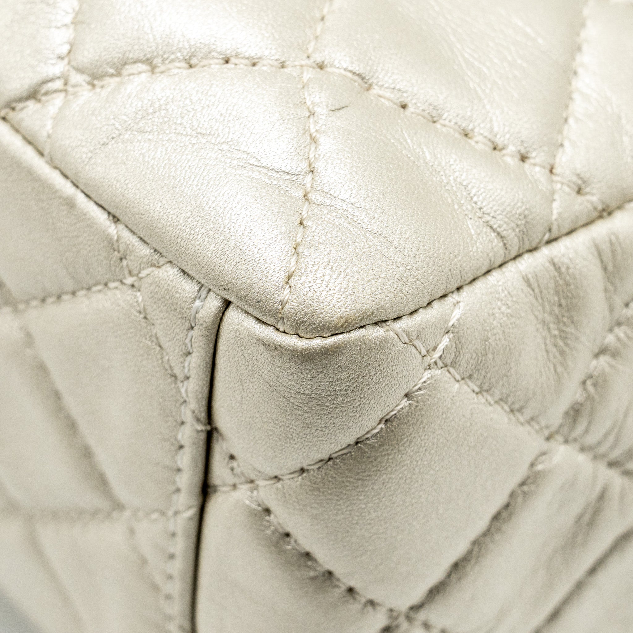 CHANEL CLASSIC QUILTED FLAP BAG LAMBSKIN METALLIC PALE GOLD SHW