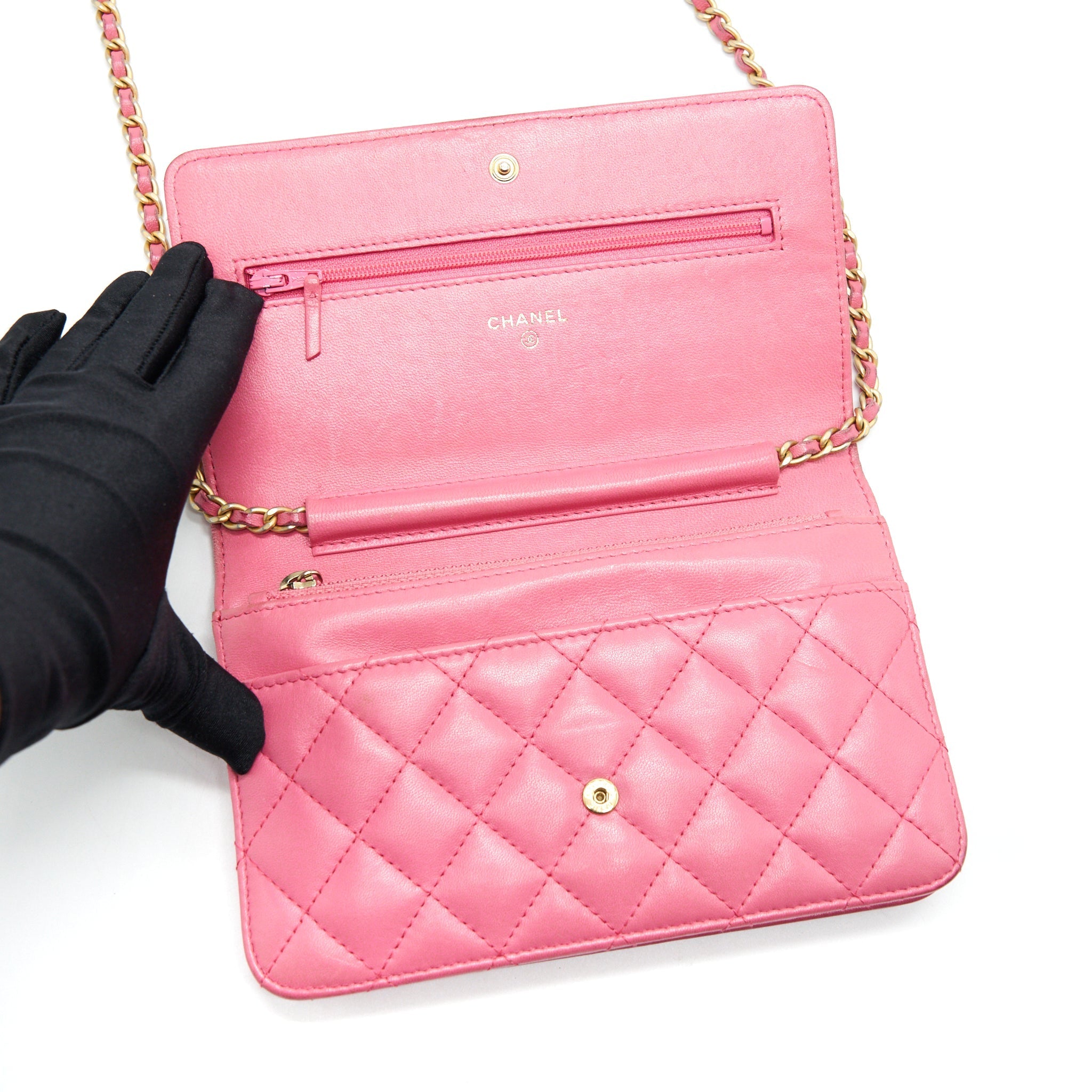 CHANEL BOY WALLET ON CHAIN PINK GHW