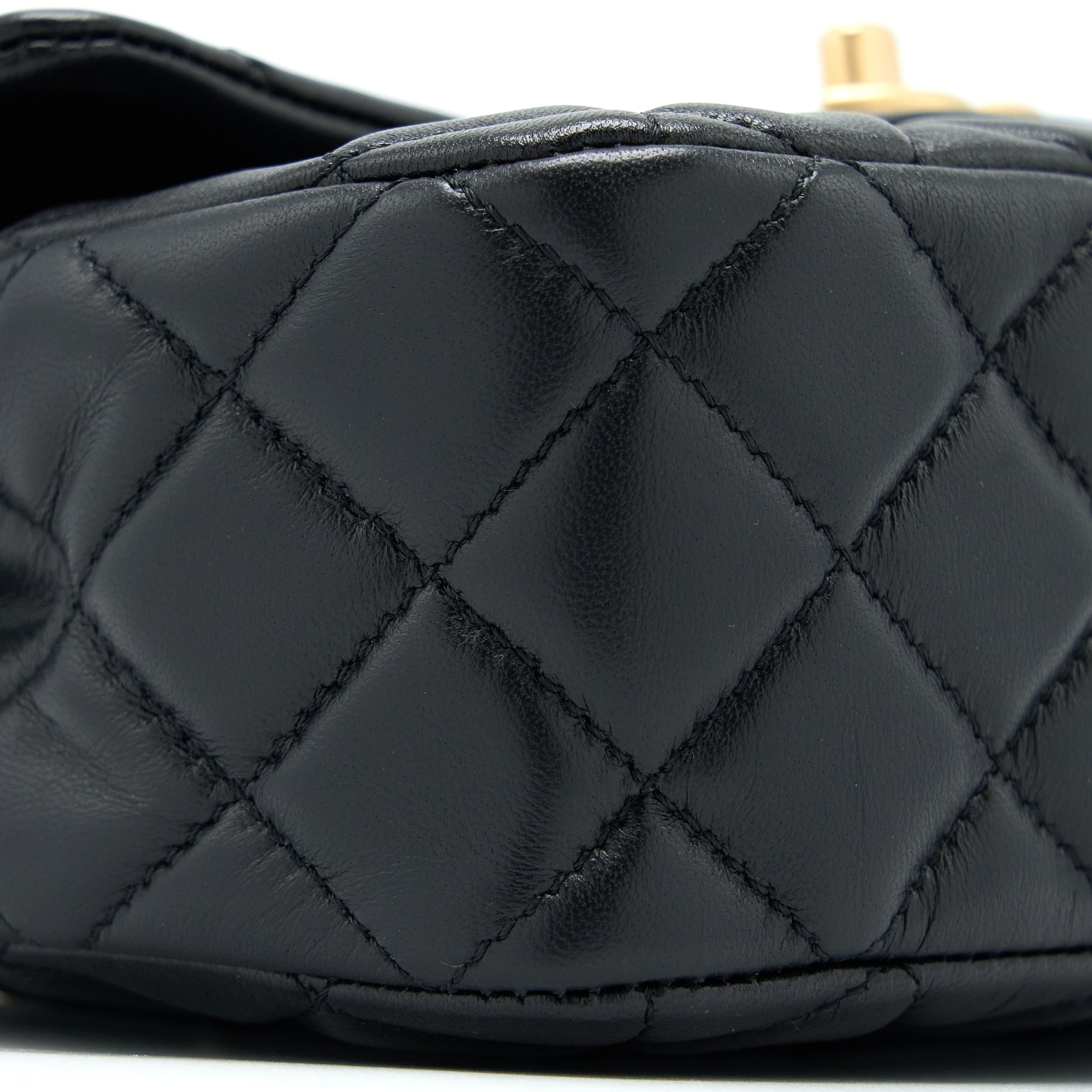 CHANEL 22K COCO CHAIN QUILTED FLAP BAG LAMBSKIN BLACK BRUSHED GHW (MICROCHIP)