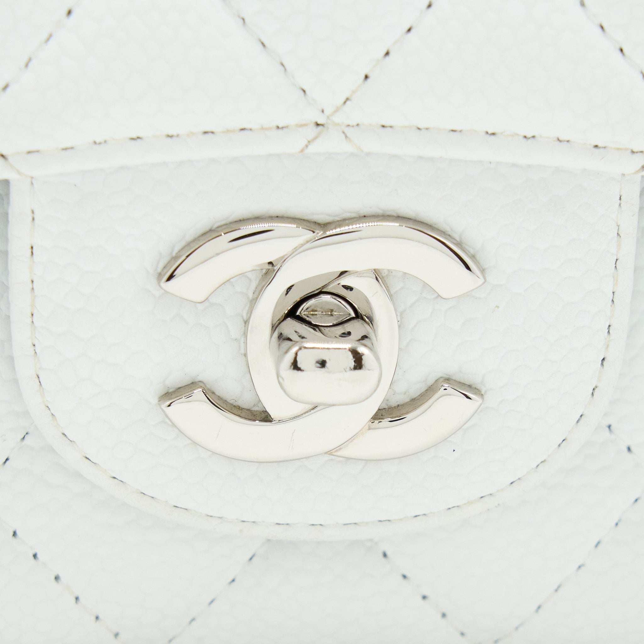 CHANEL MEDIUM CLASSIC FLAP CAVIAR WHITE SHW