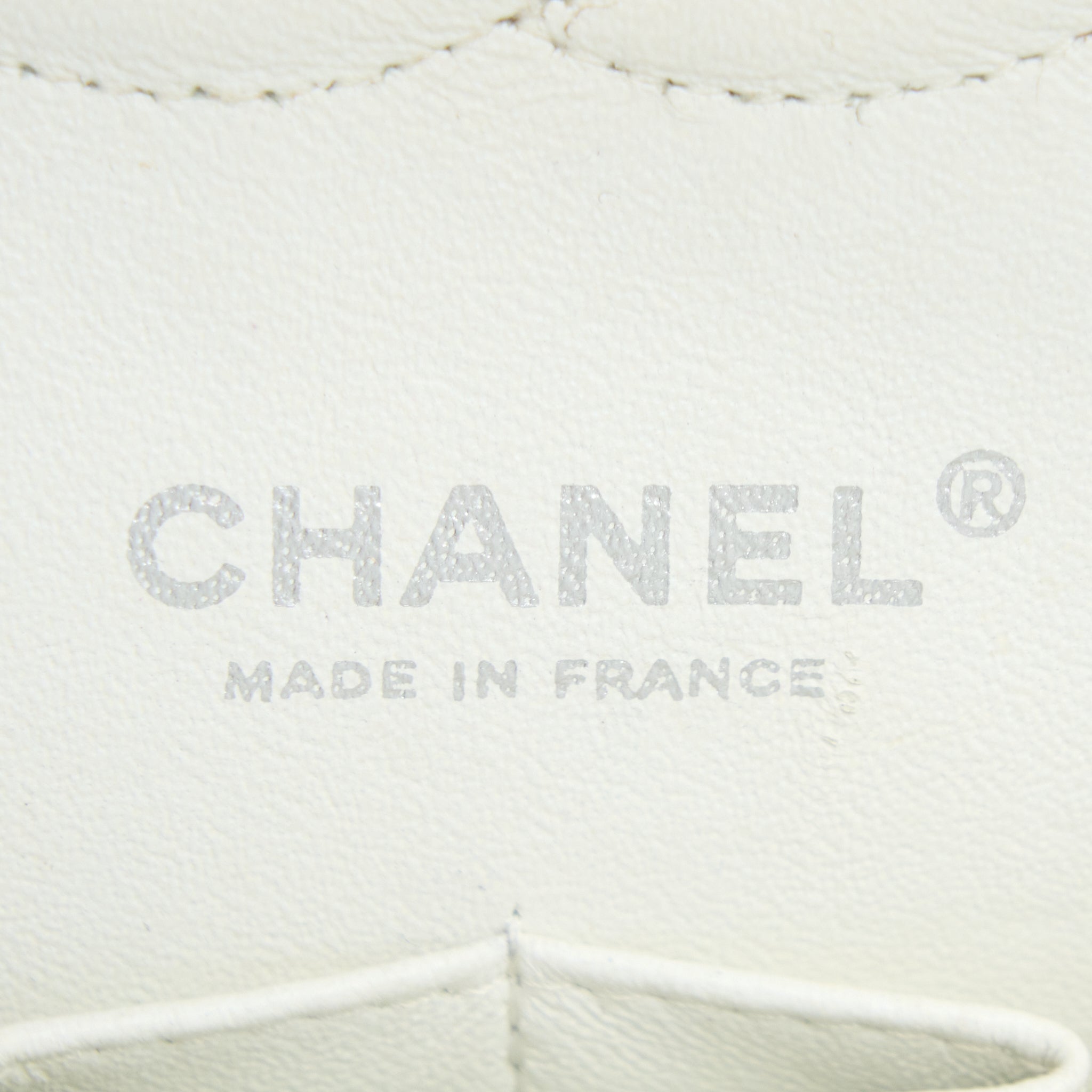 CHANEL MEDIUM CLASSIC FLAP CAVIAR WHITE SHW