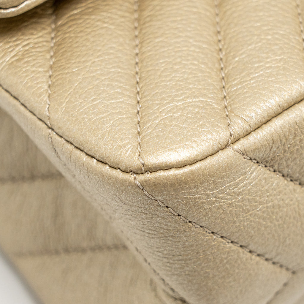 CHANEL SMALL 2.55 REISSUE CHEVRON FLAP BAG CALFSKIN GOLD GHW